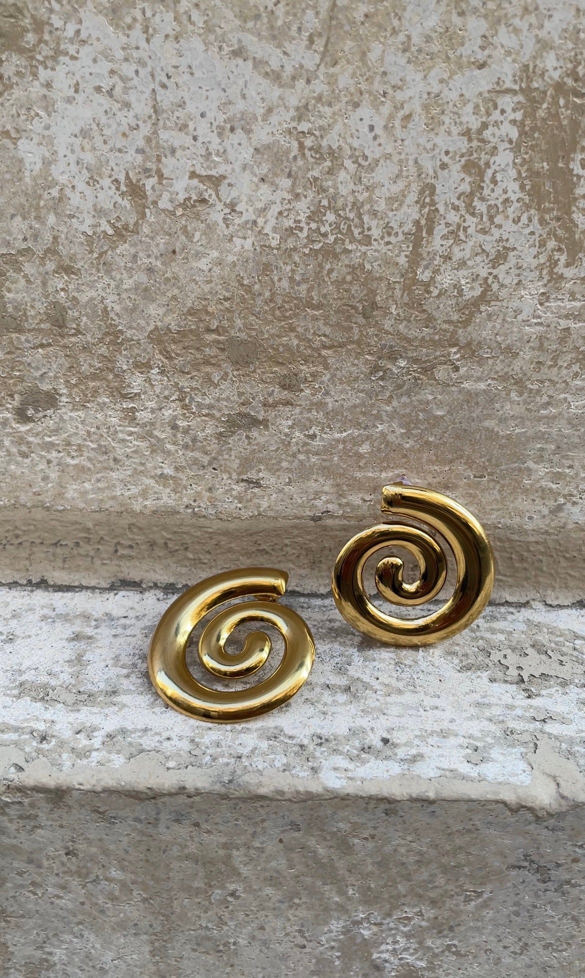 Spiral earrings