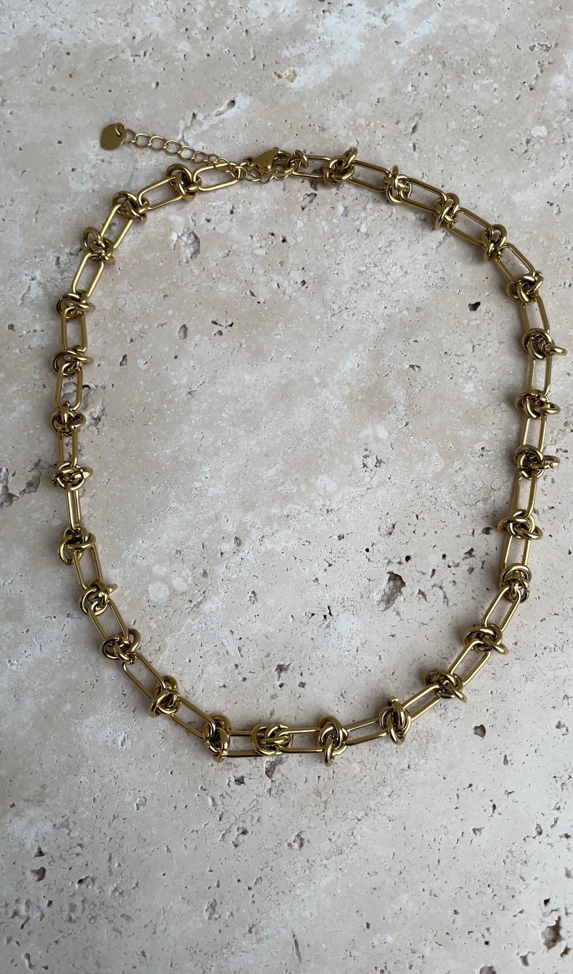 Knot necklace