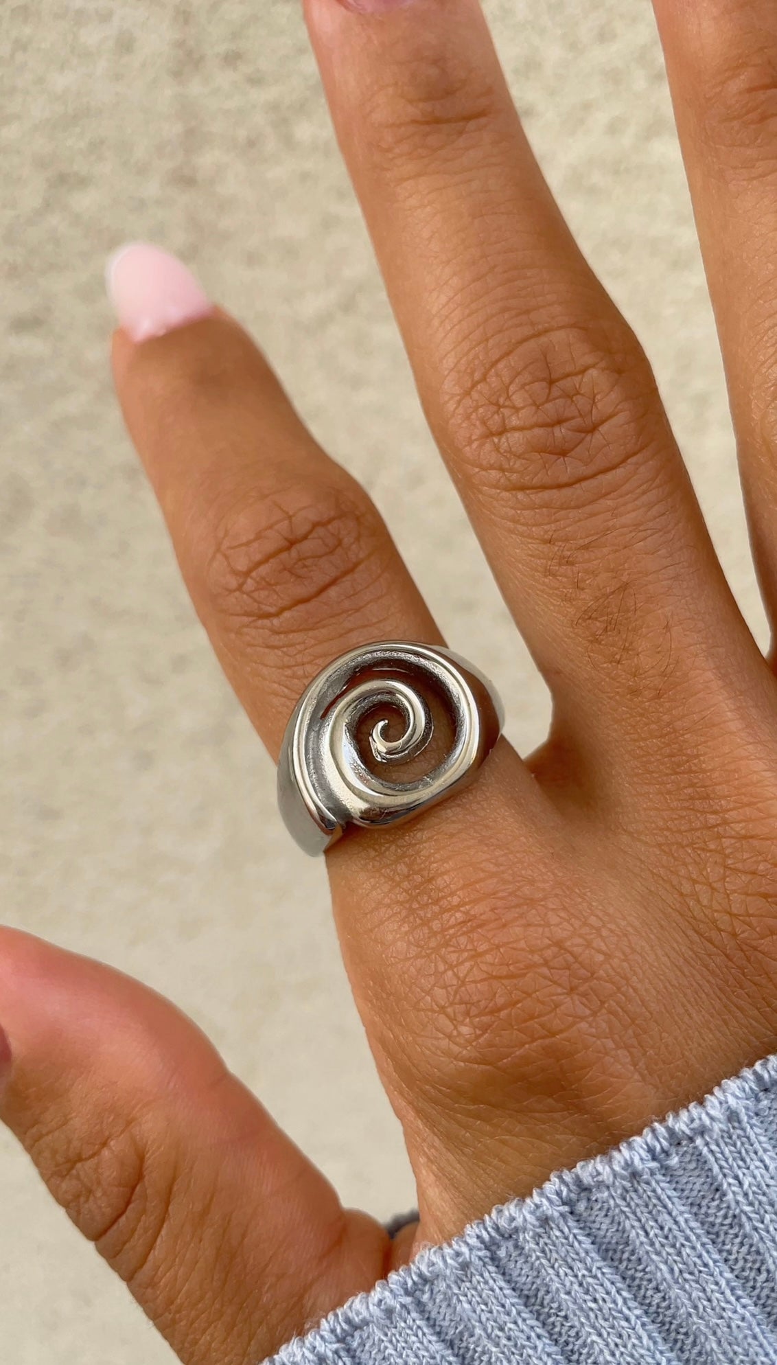 Spiral ring