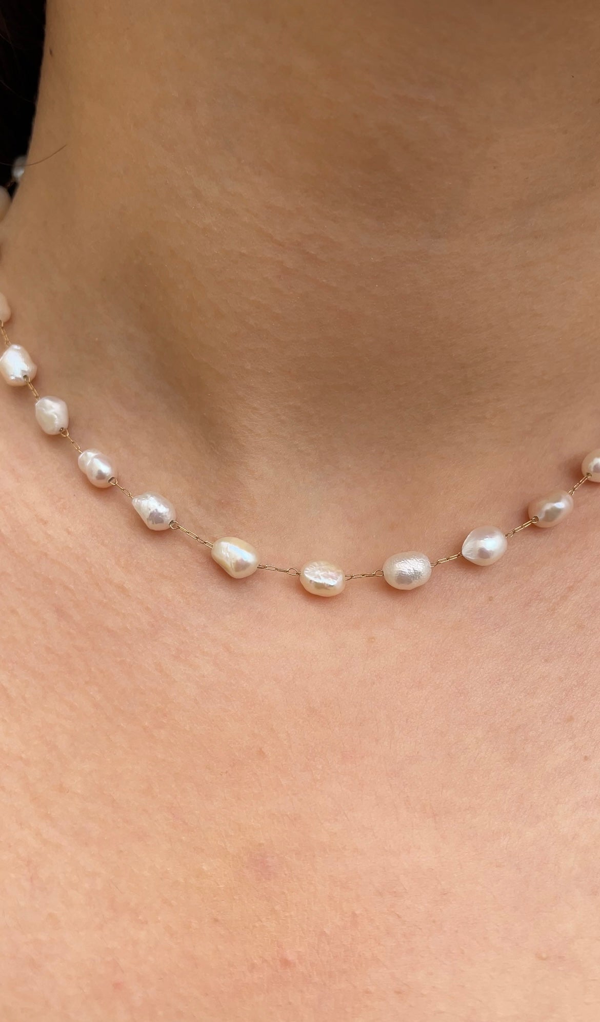 Dainty Pearl necklace