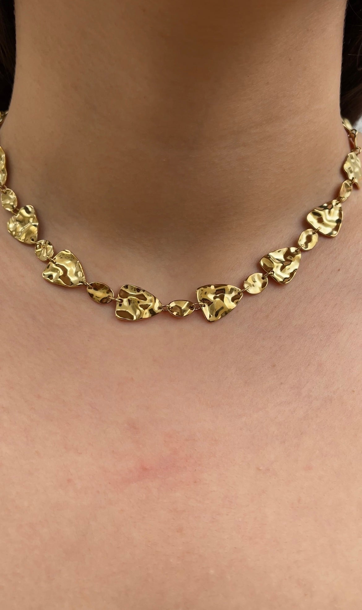 Hammered necklace