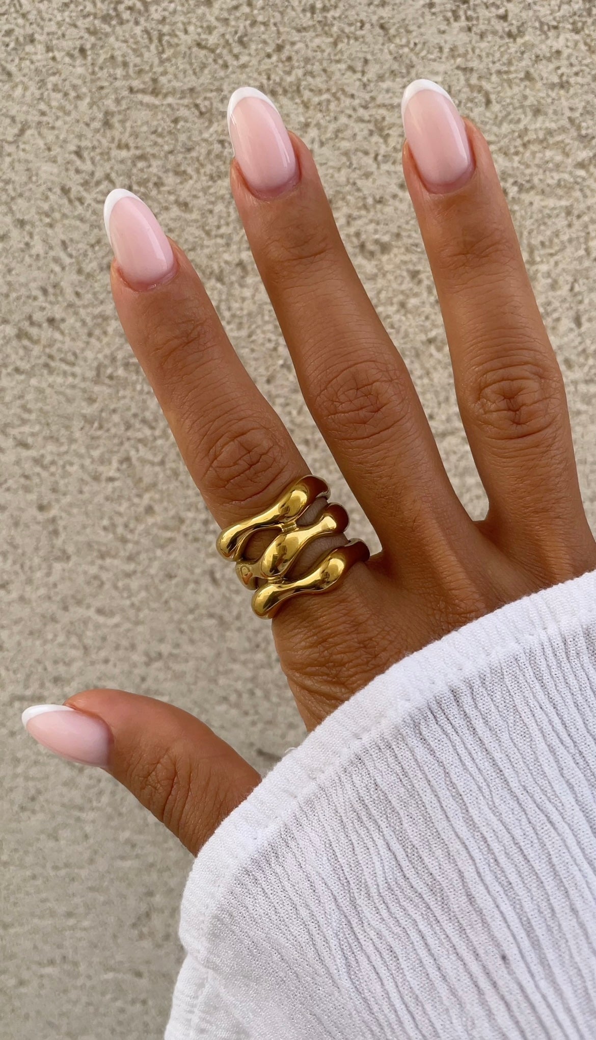 Huge layers ring