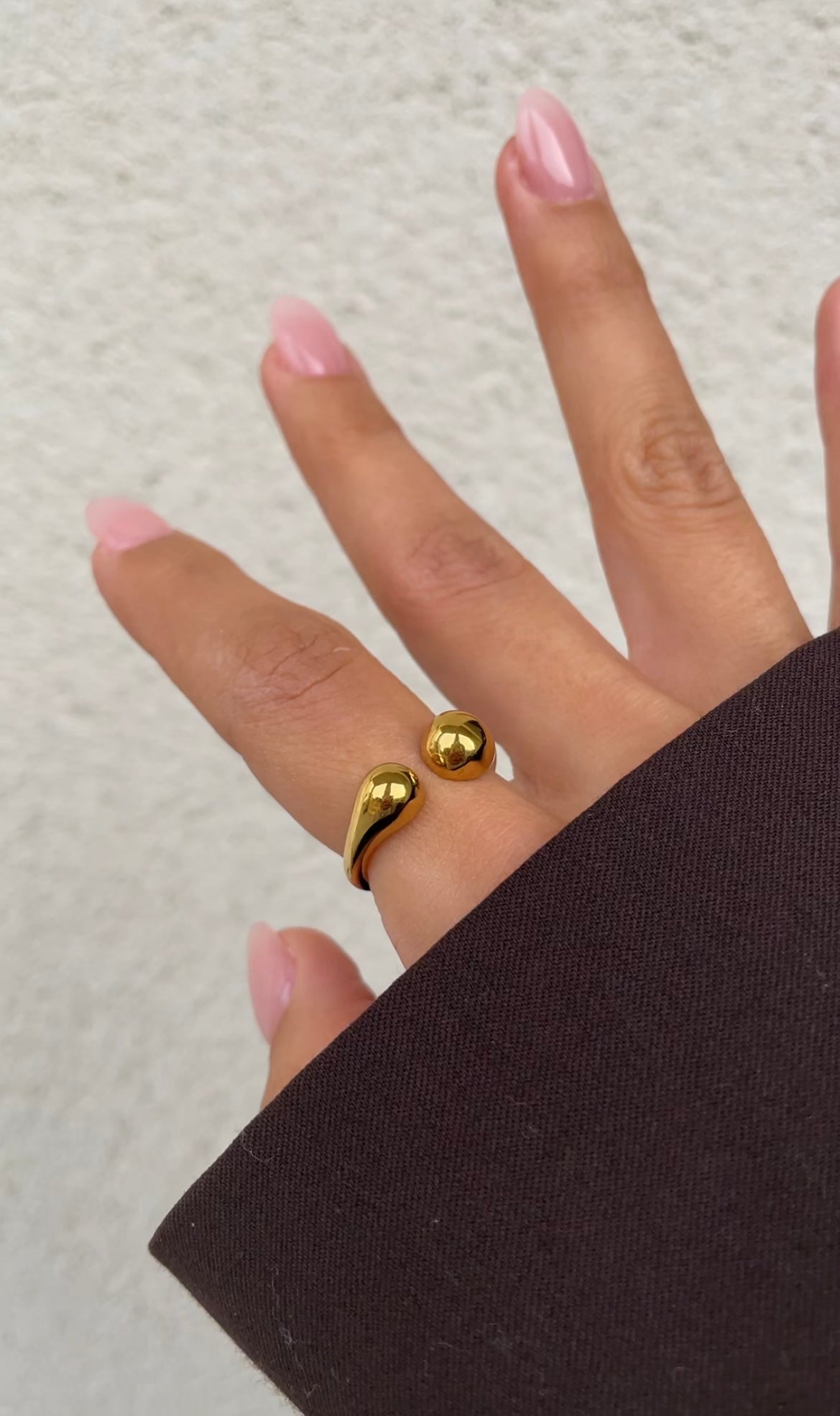 Eyes ring