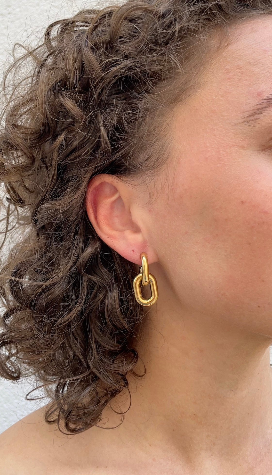 Mini oval x hoops earrings