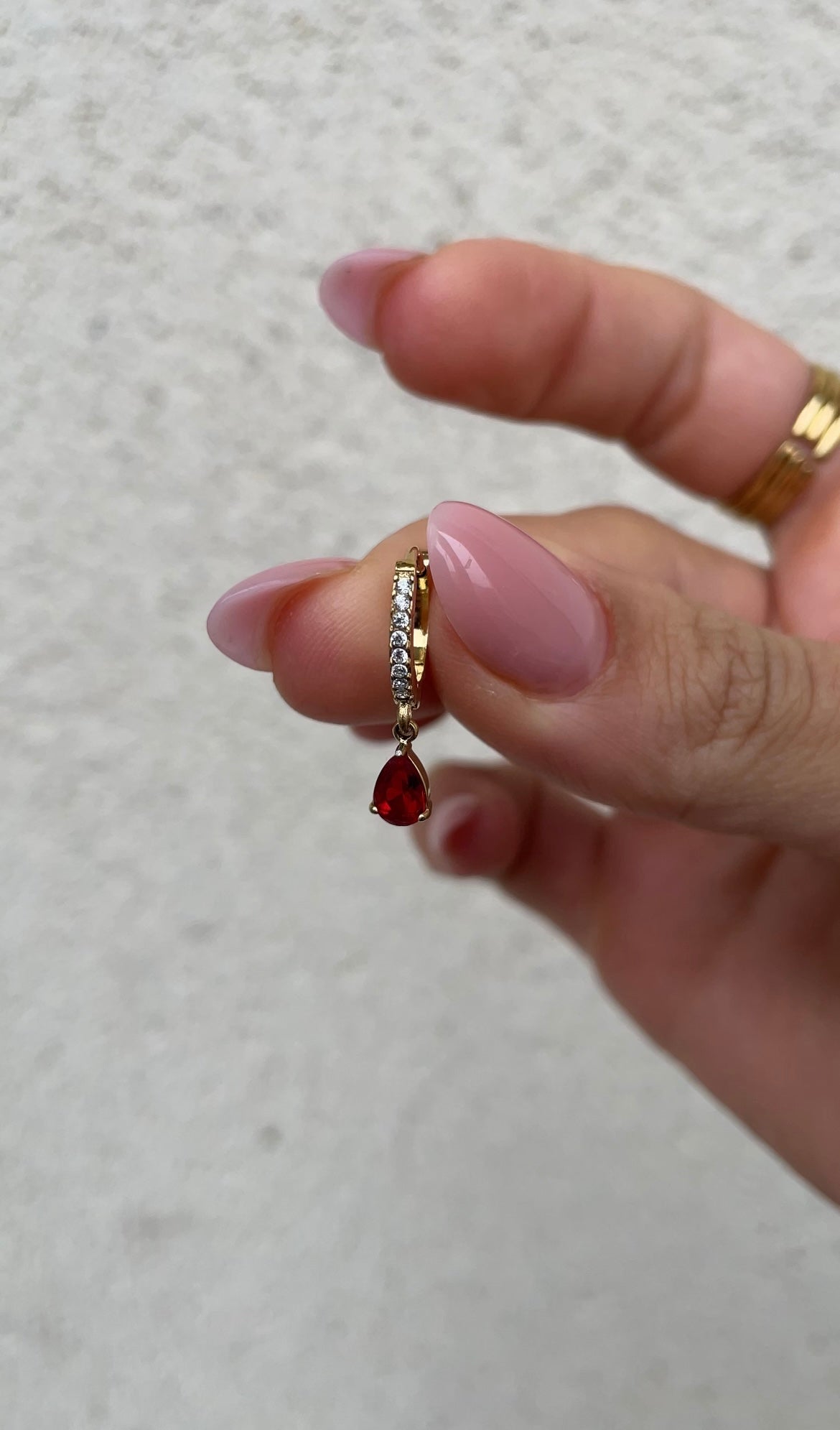 Mono drop earrings