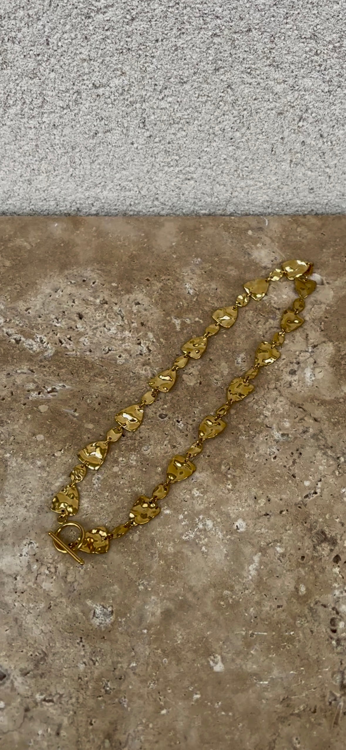 Hammered necklace