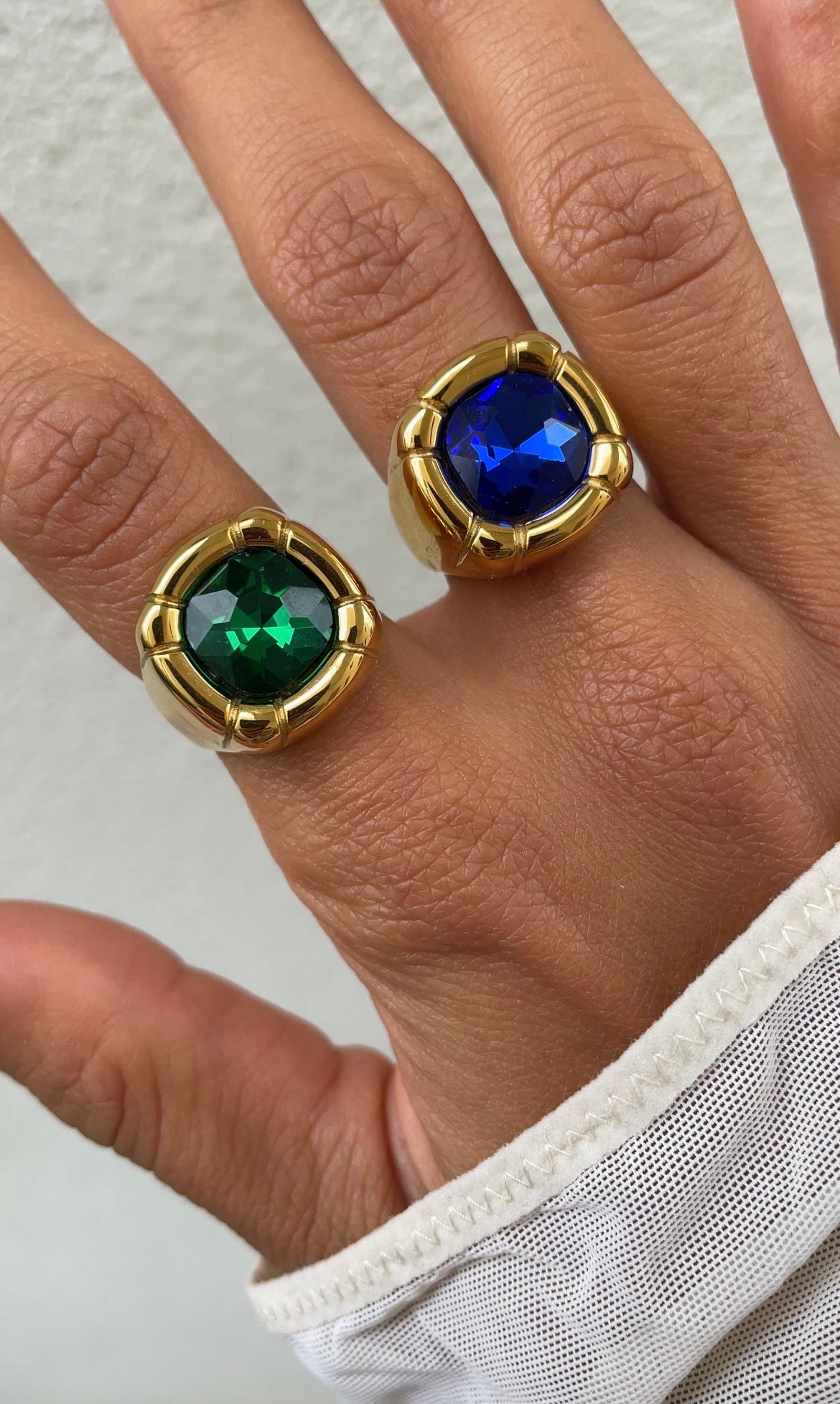 Versailles ring