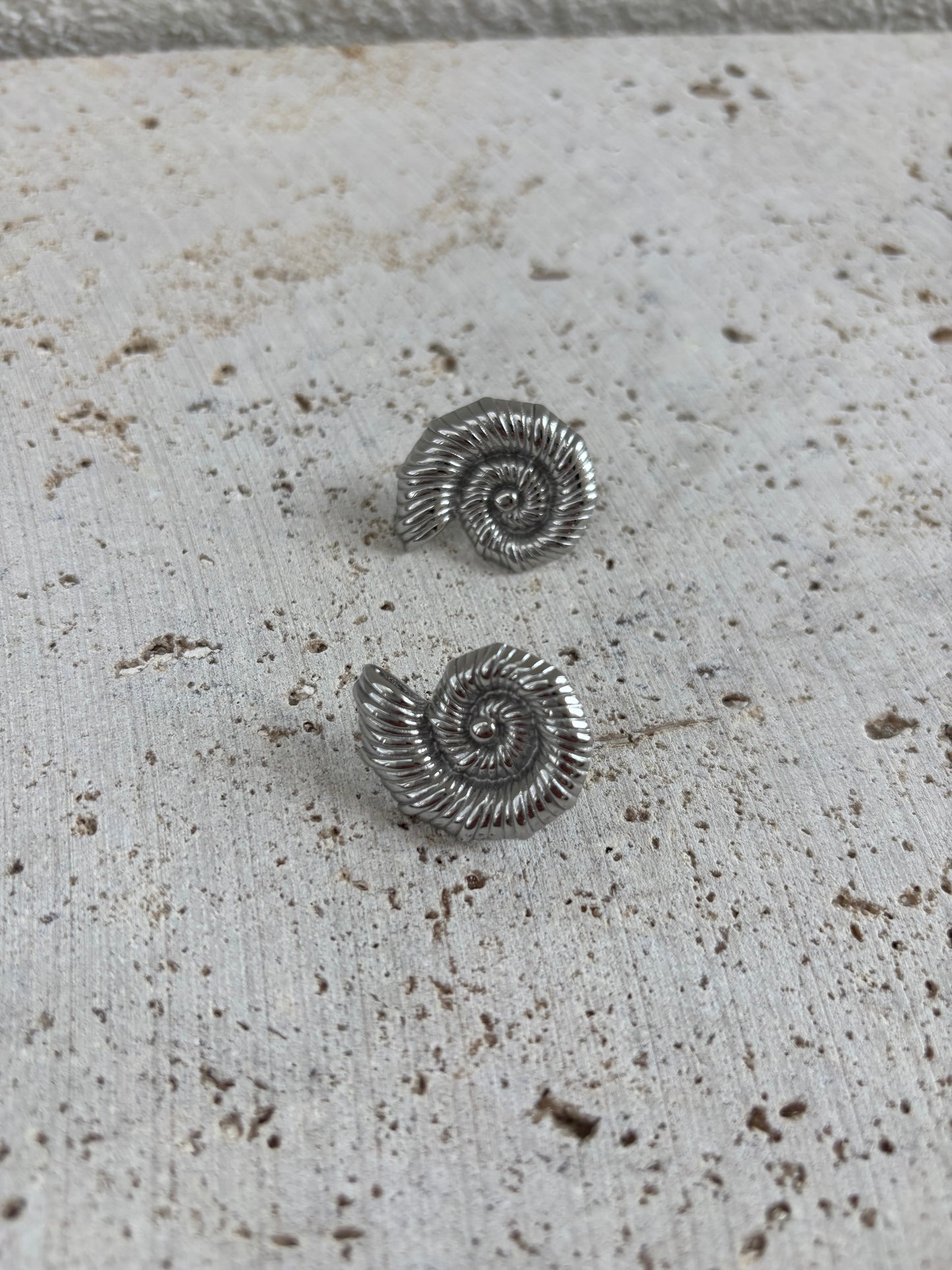 Coquillage earrings