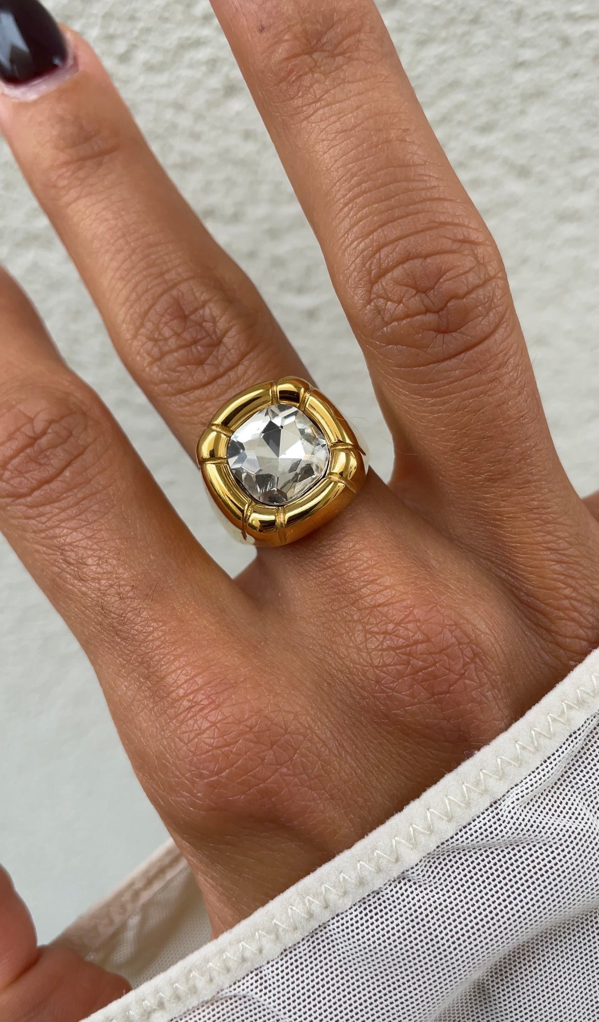 Versailles ring