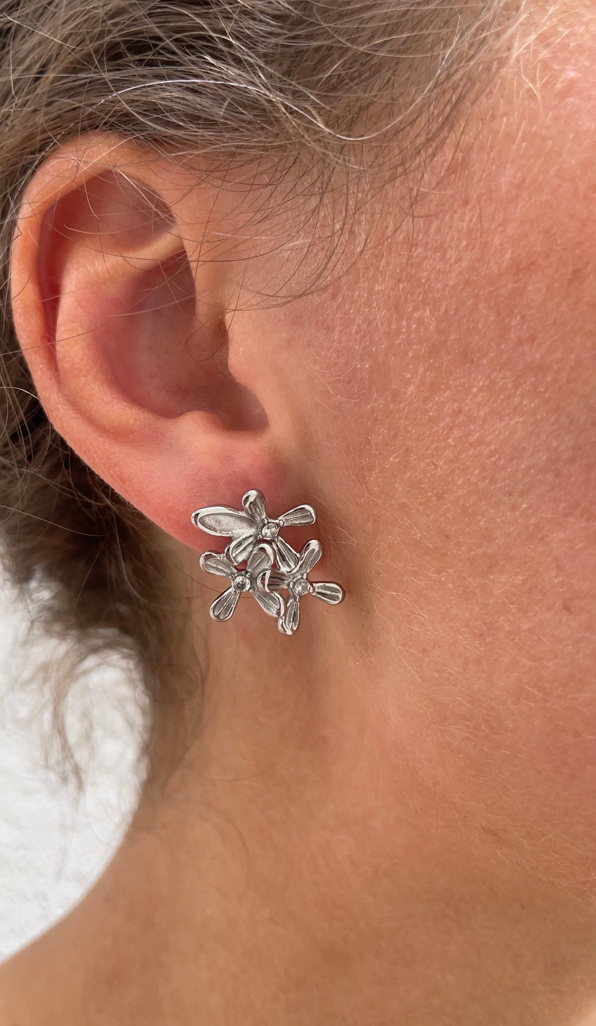 Trio flower earrings