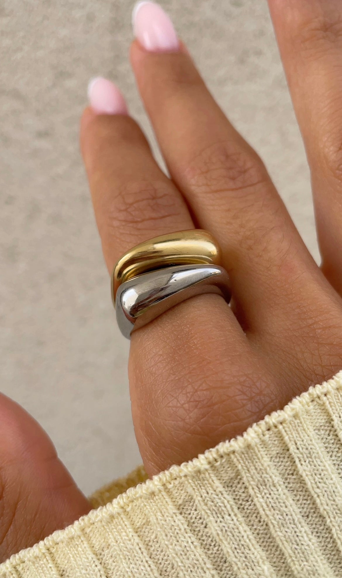 Asymetric ring