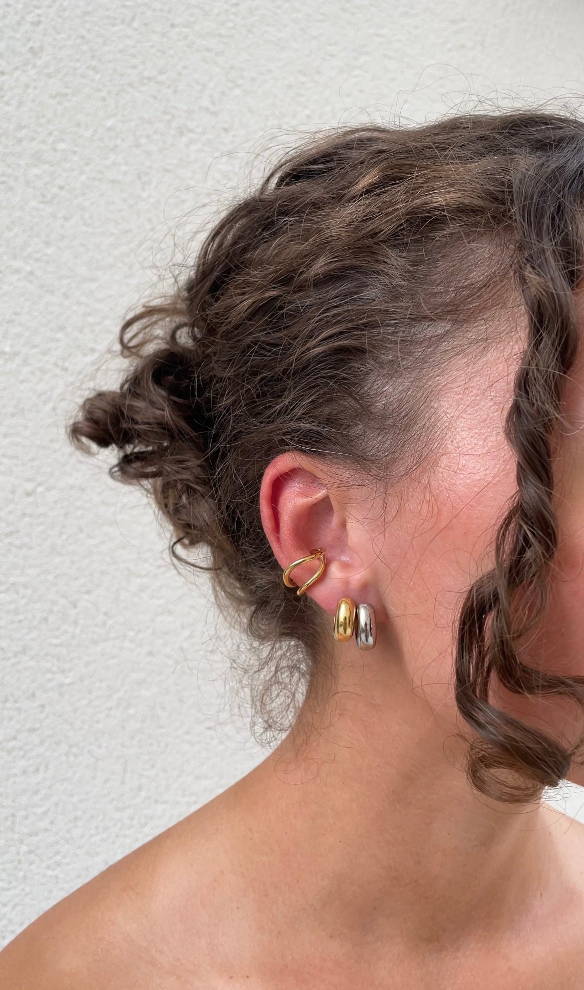 Wave ear cuff