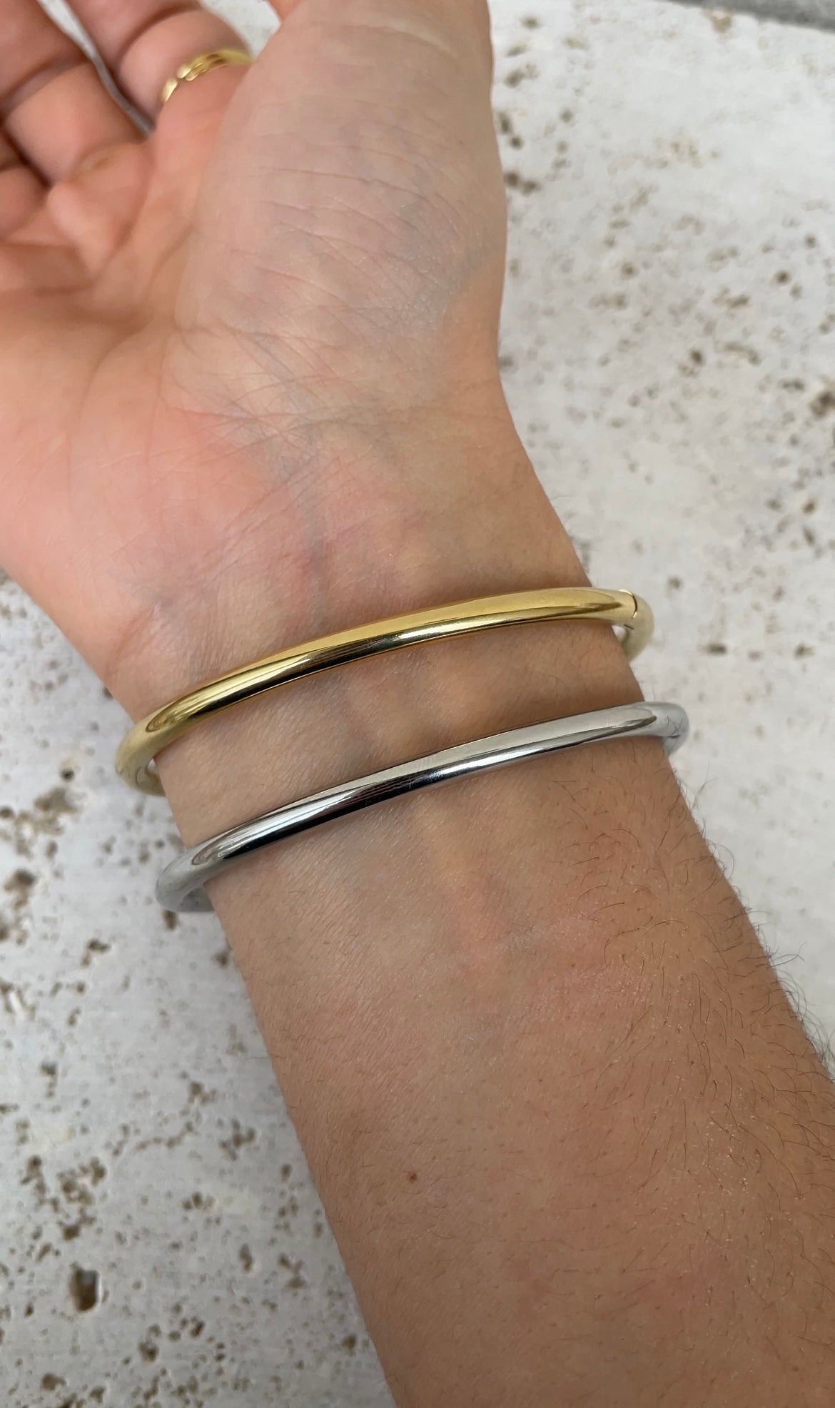 Classic bangle