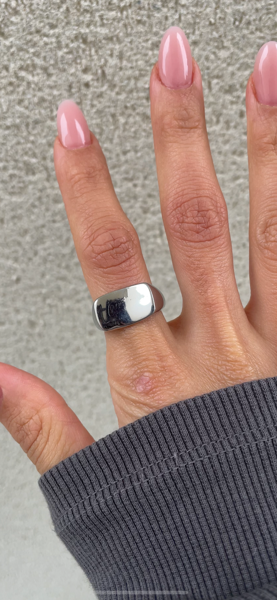 Signet ring