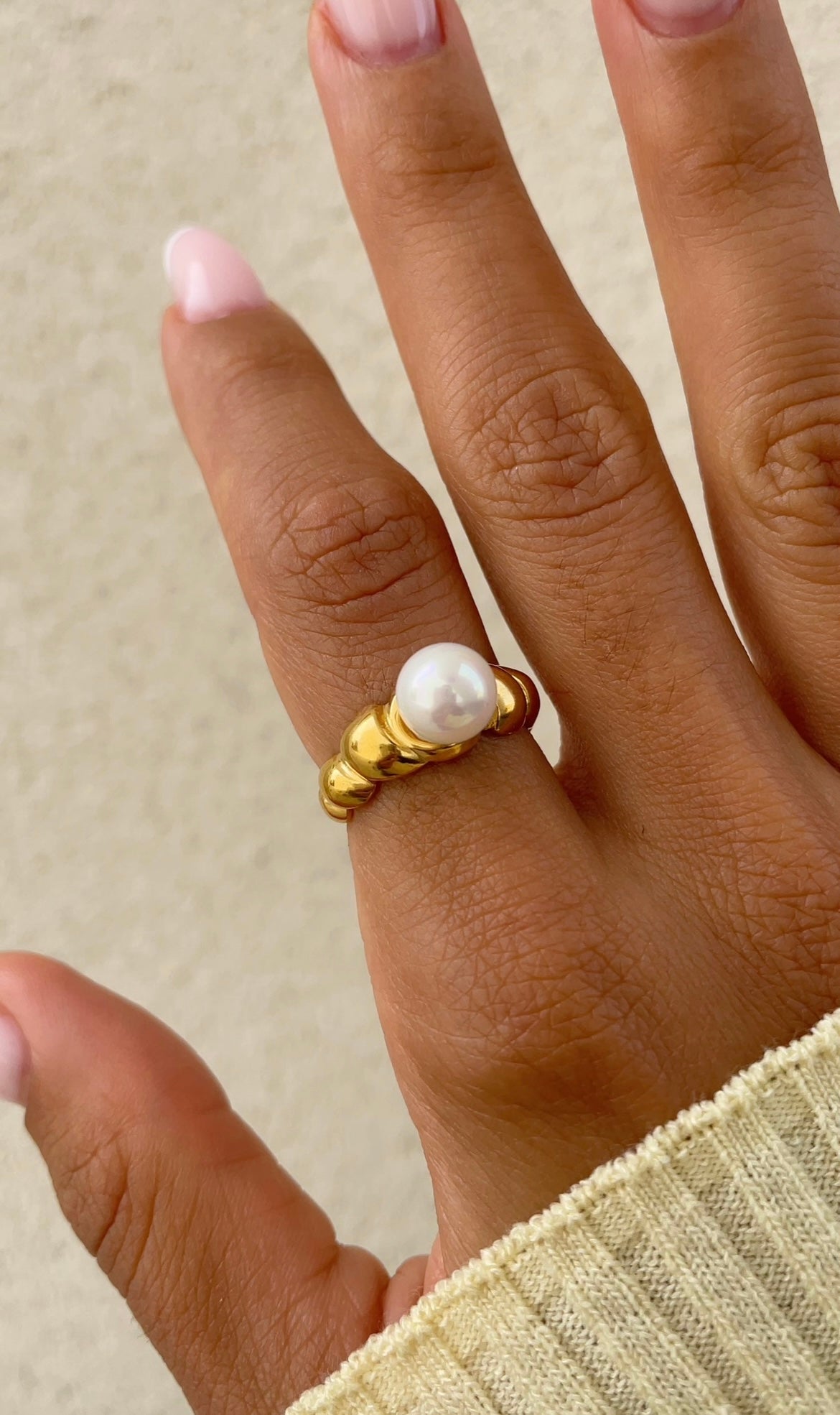 Twisted pearl ring