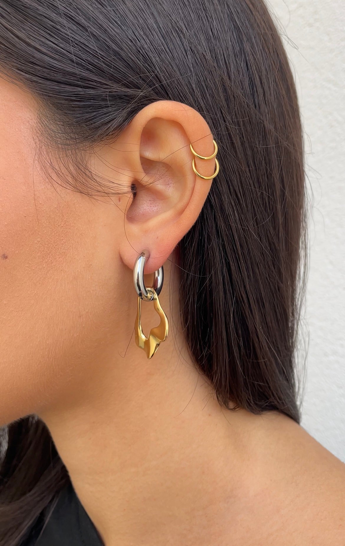 Leave x hoops earrings