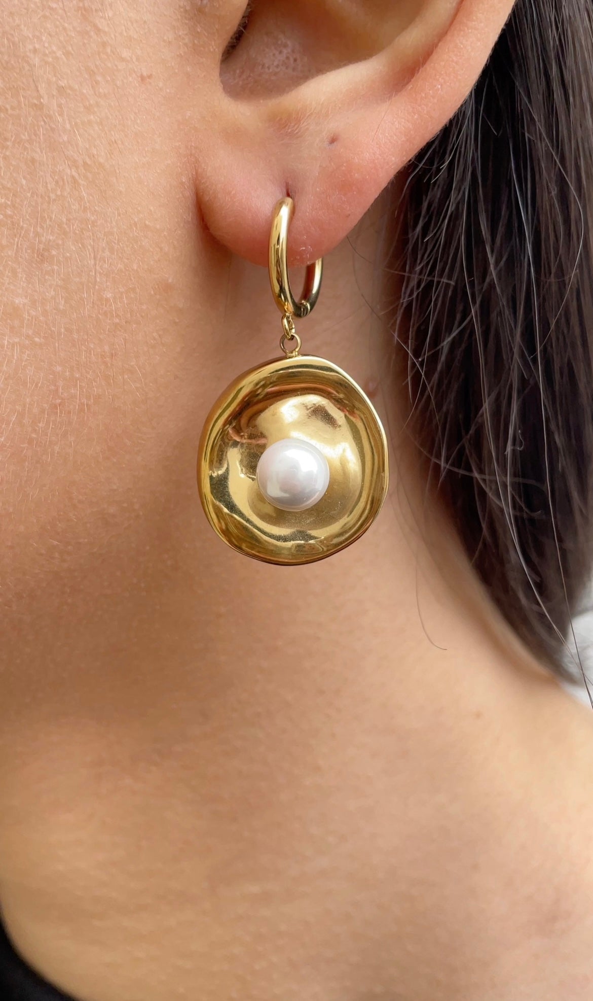 Oyster earrings