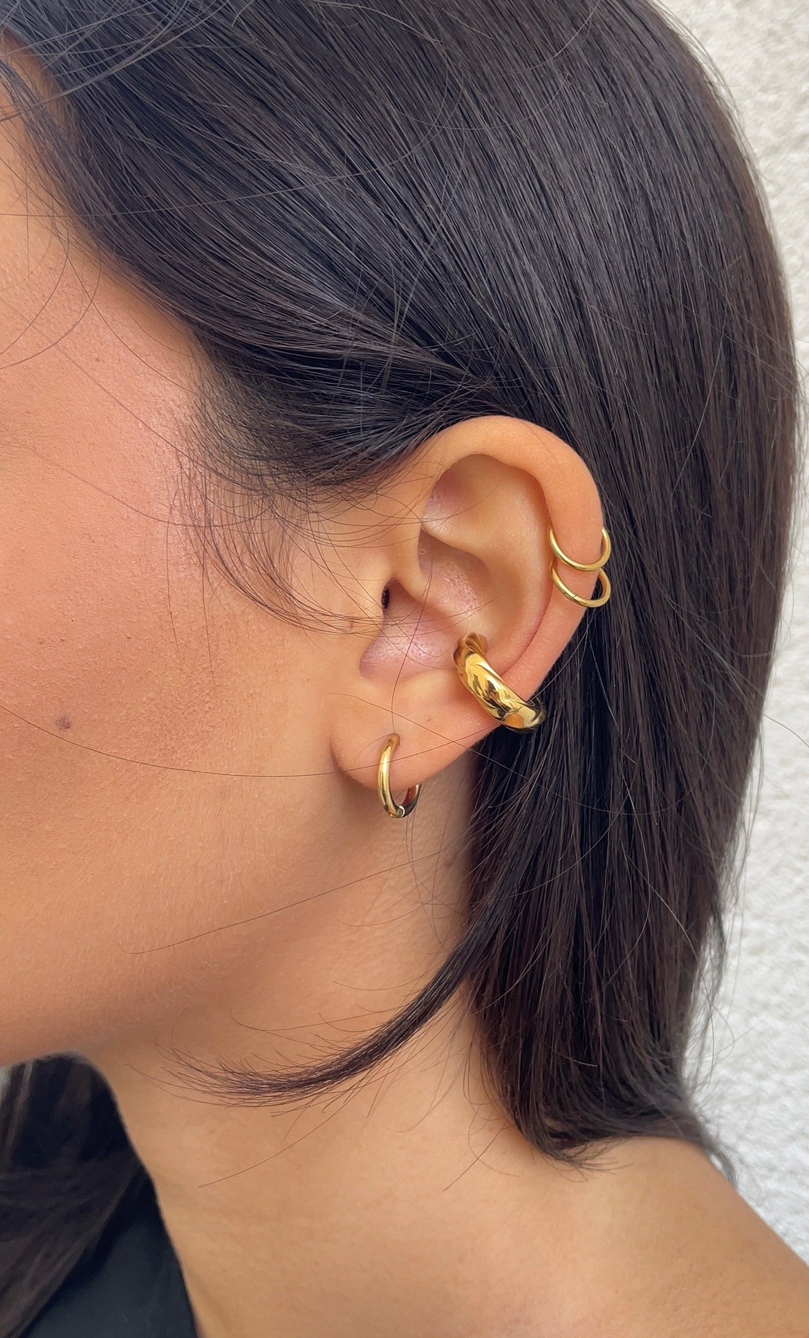 Twisted ear cuff