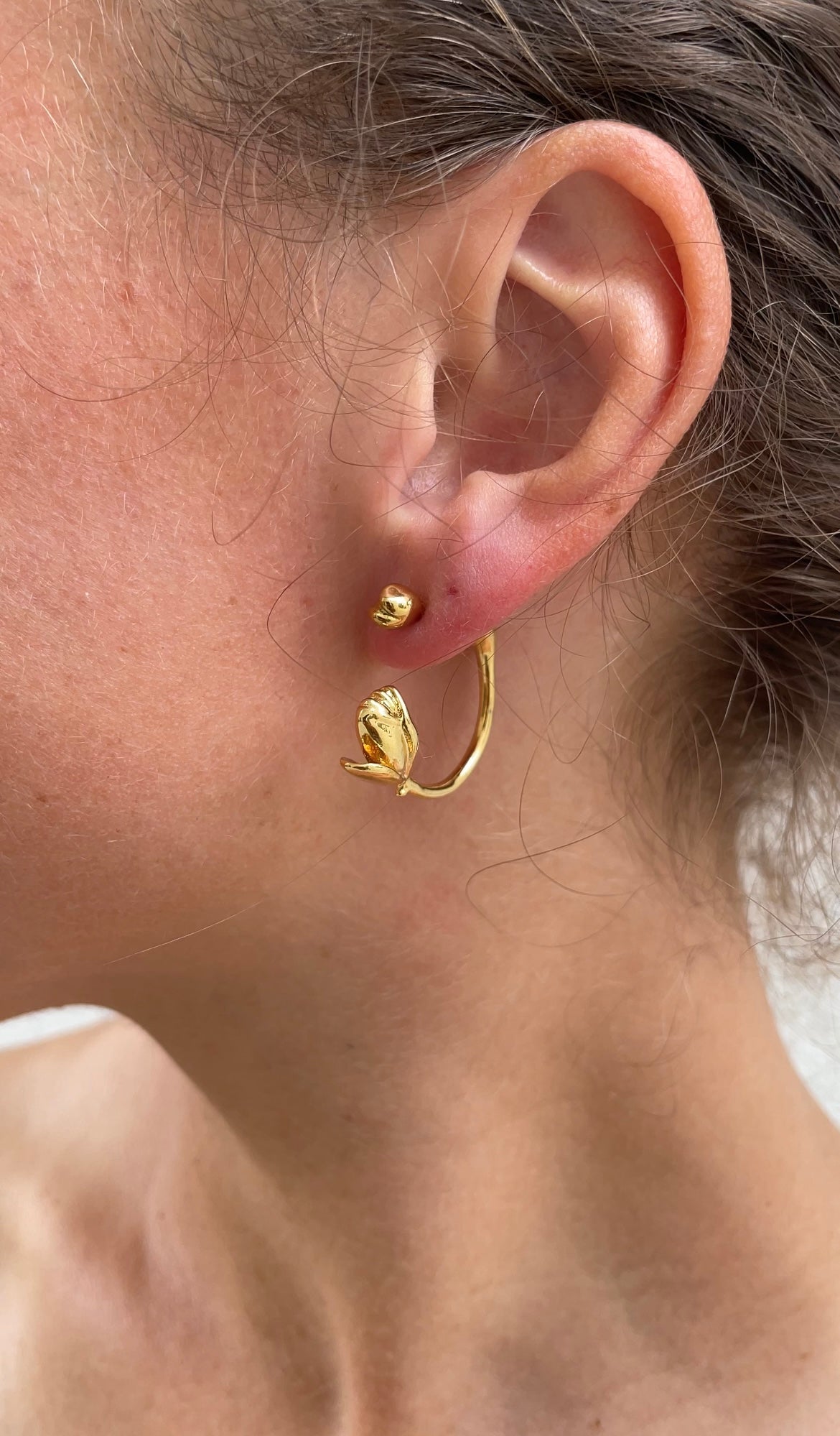 Enroll flower earrings