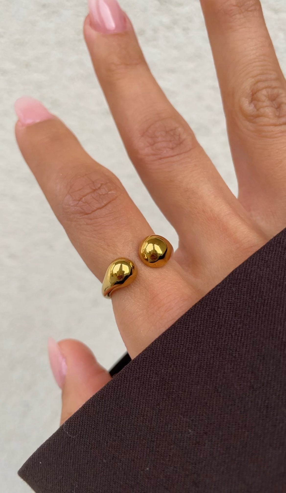 Eyes ring