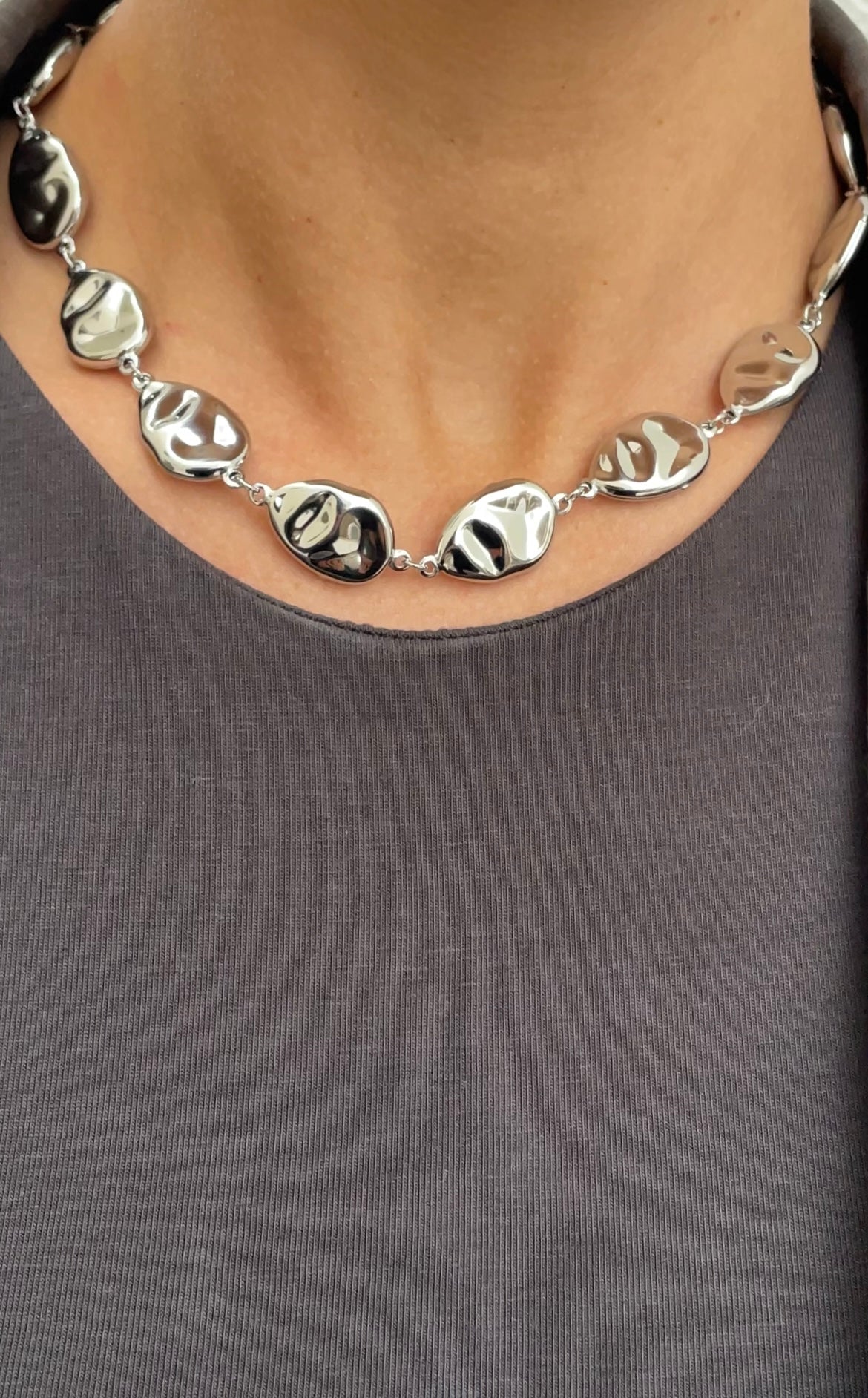 Hammered pieces necklace