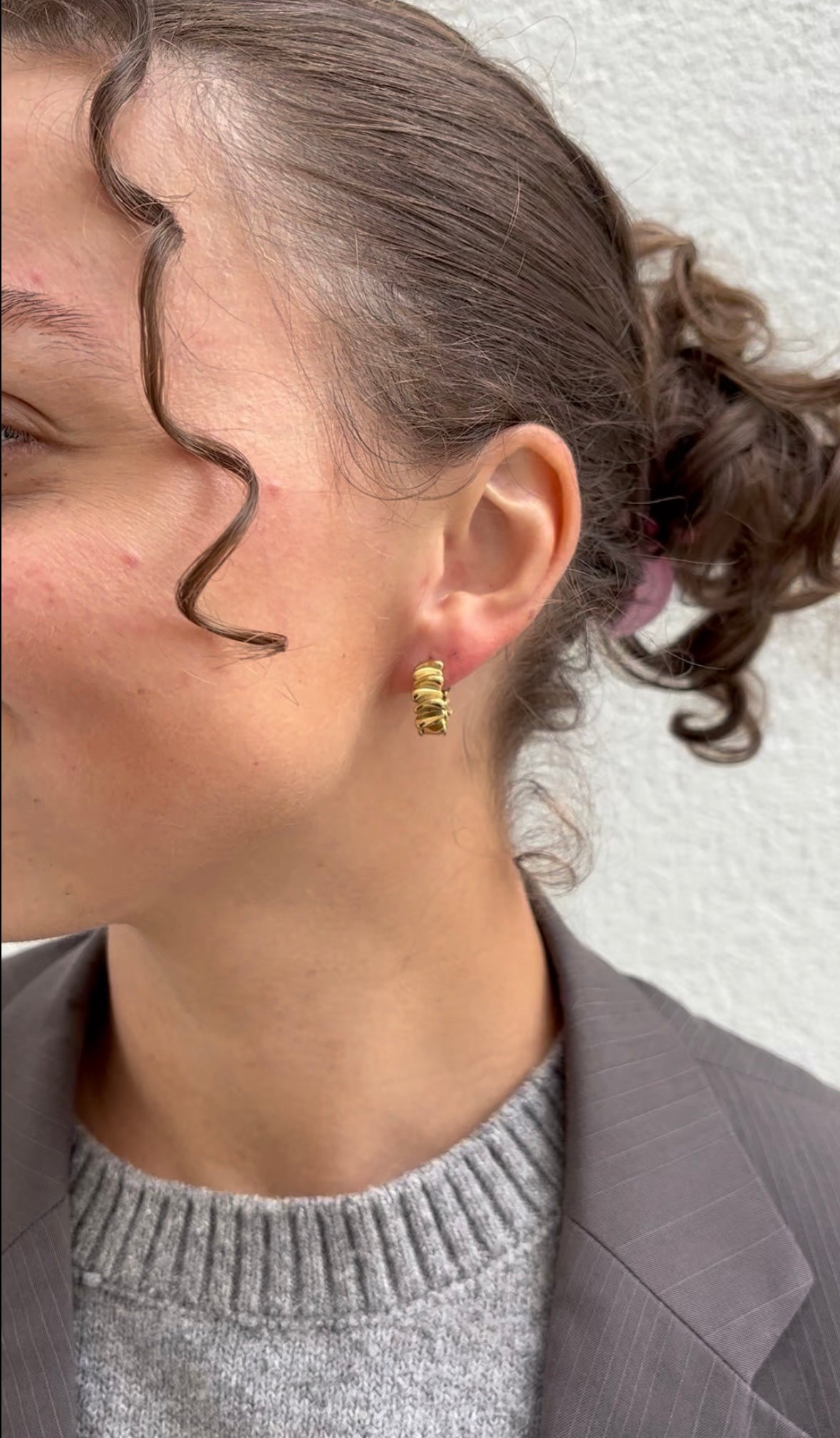 Mini wrinkled earrings