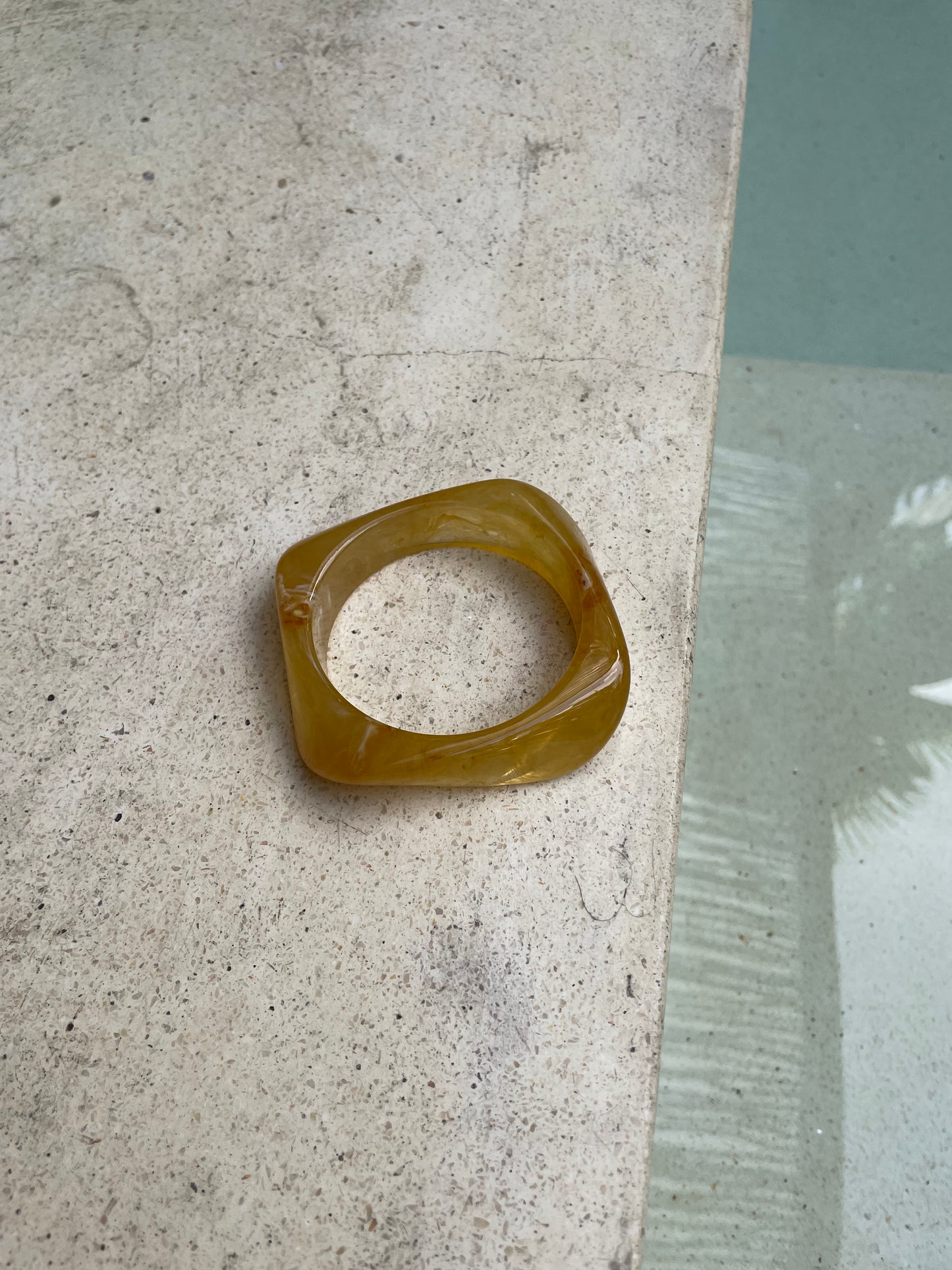 Resine bangle