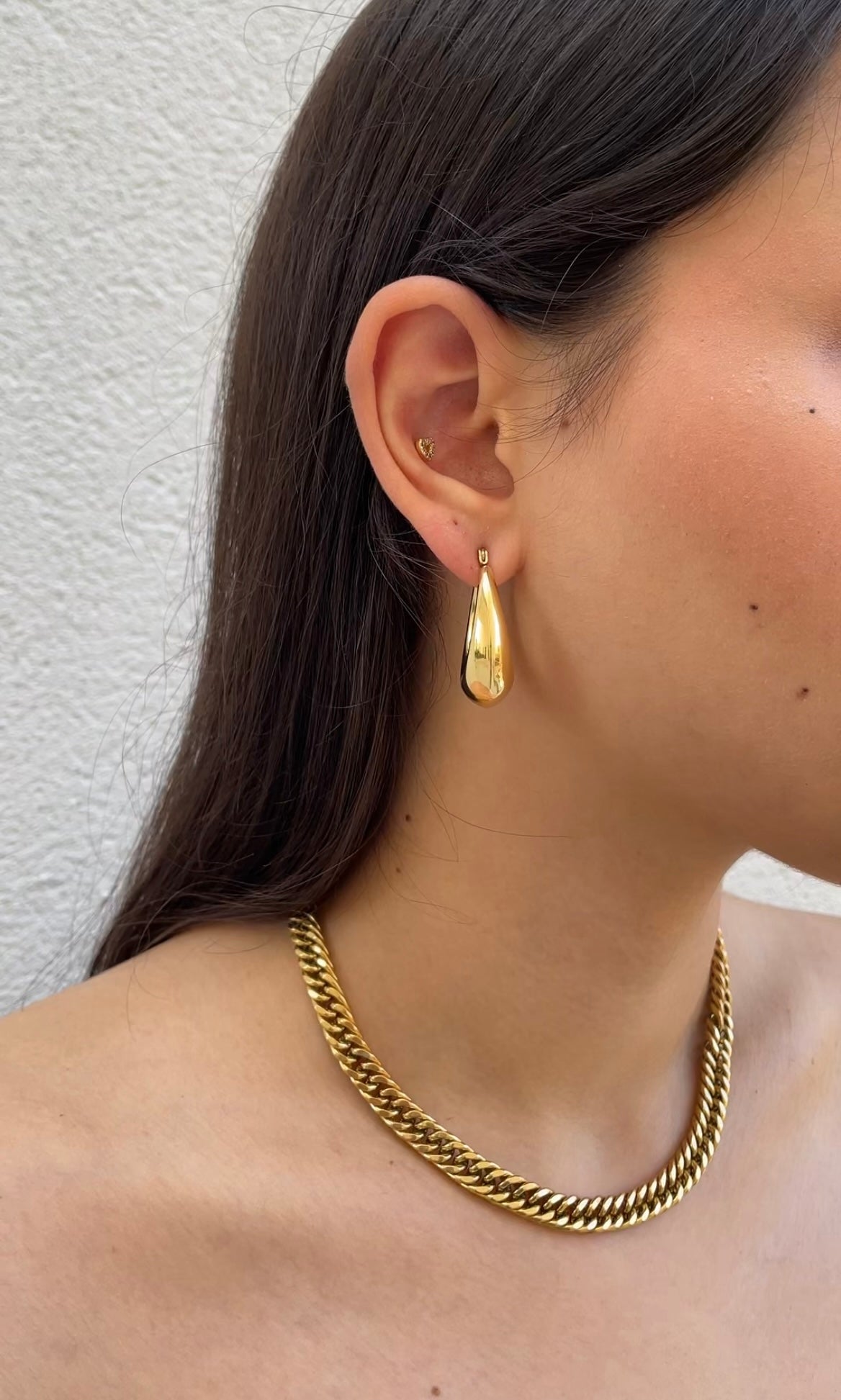 Big Parisian hoops