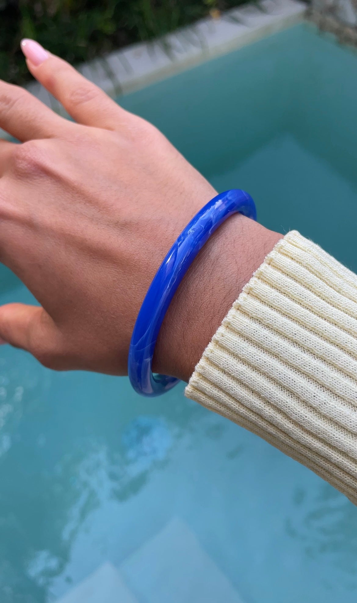 Thin Resine bangle