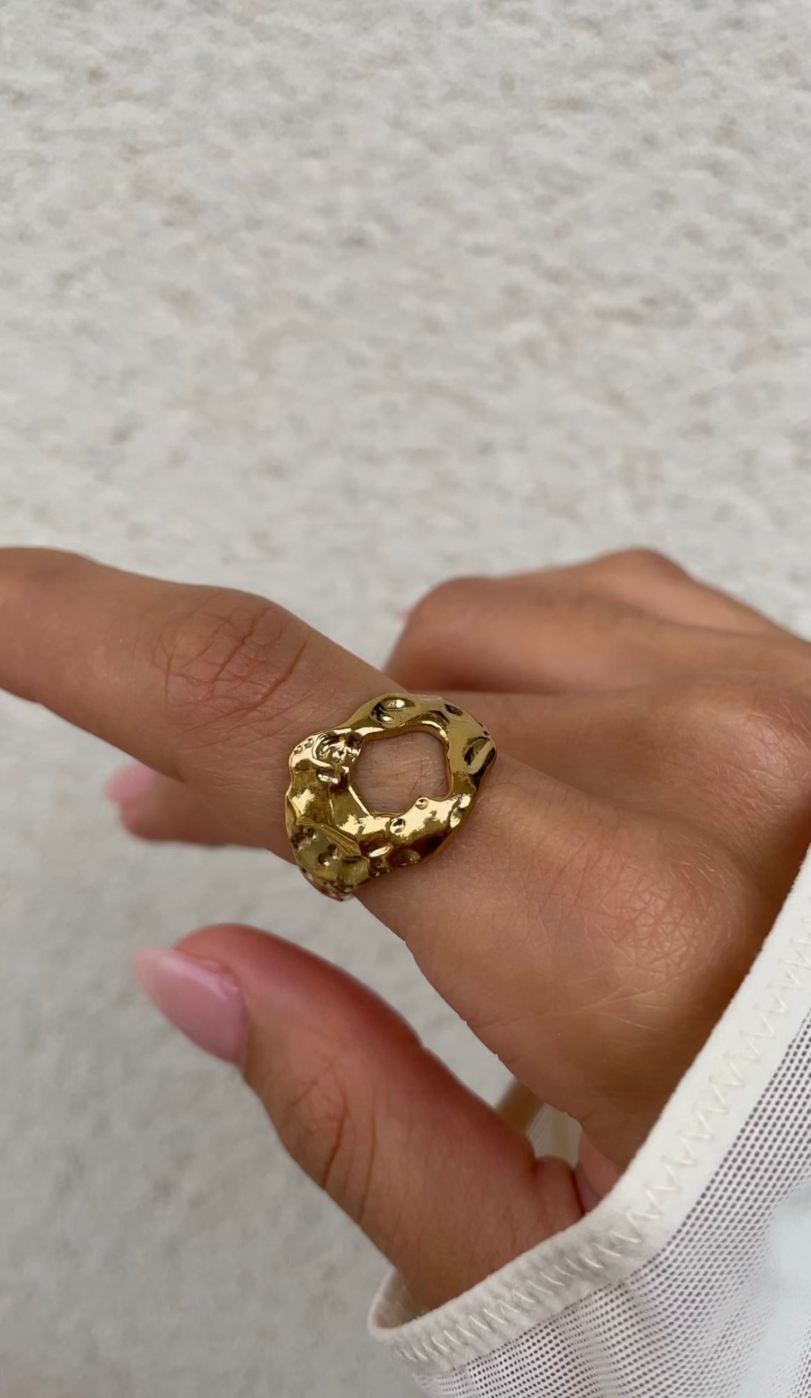 Hammered ring