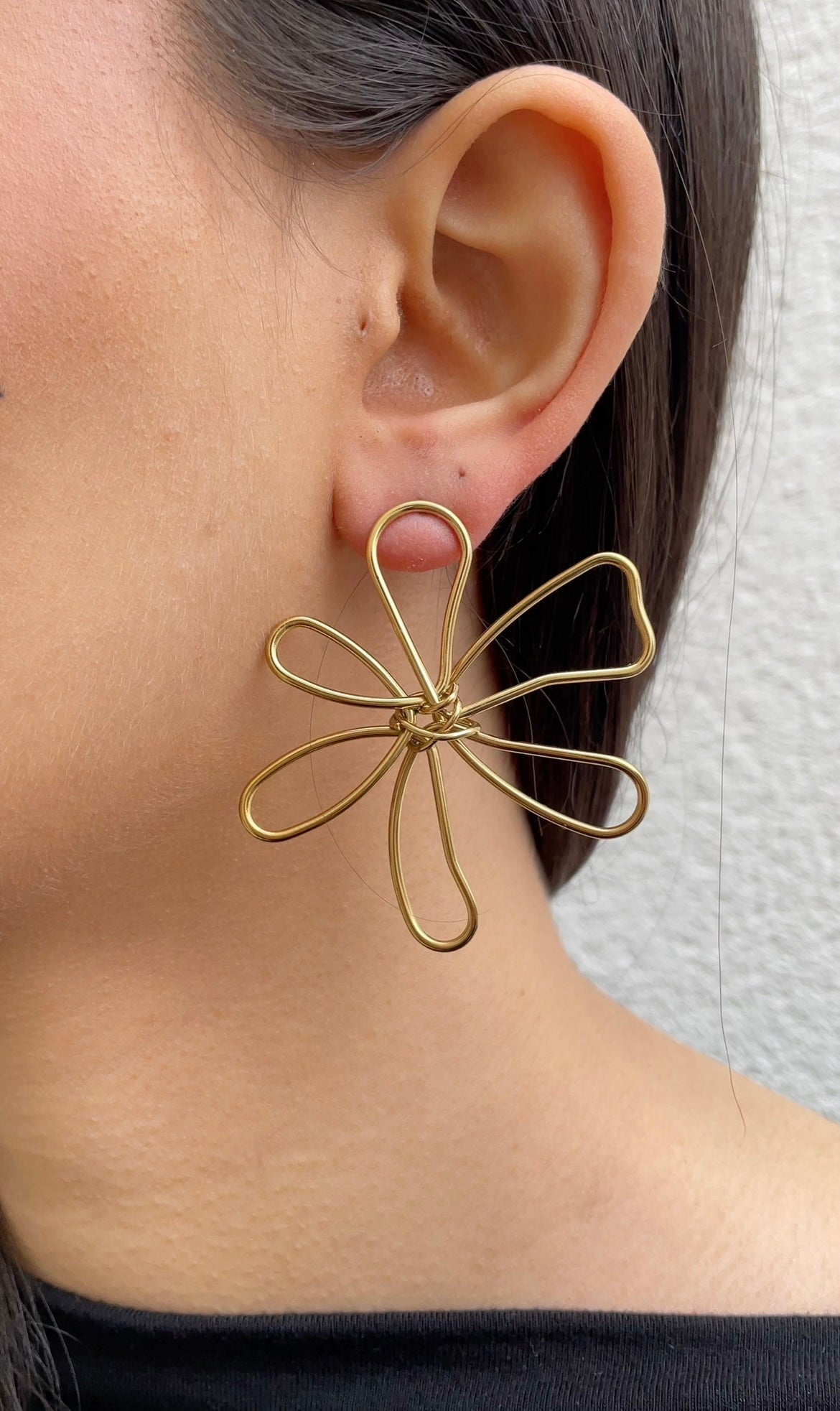 Huge Outline earrings