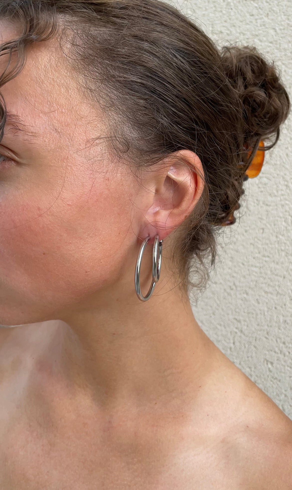 Duo thin Hailey hoops