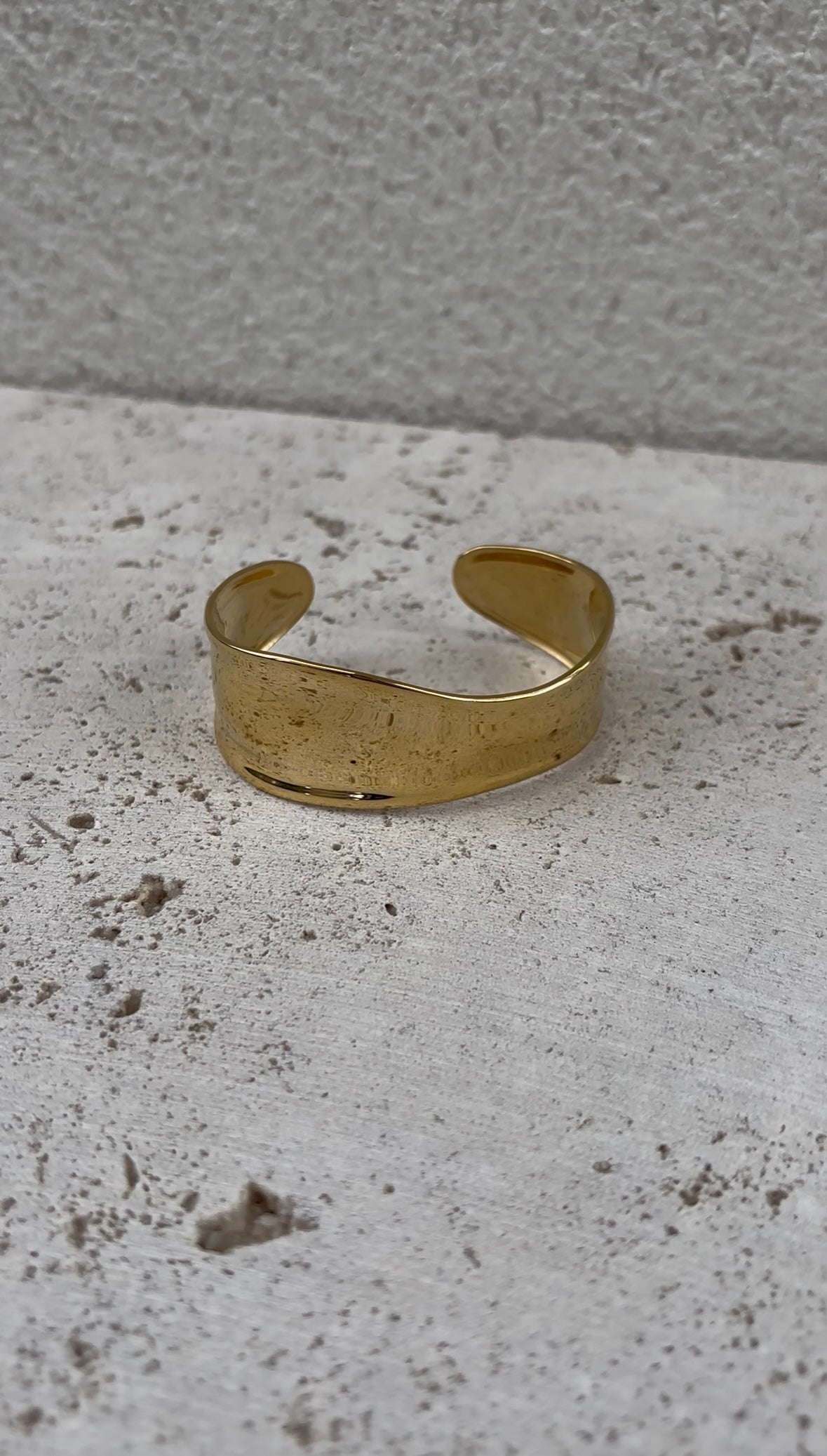 Cleopatra bangle
