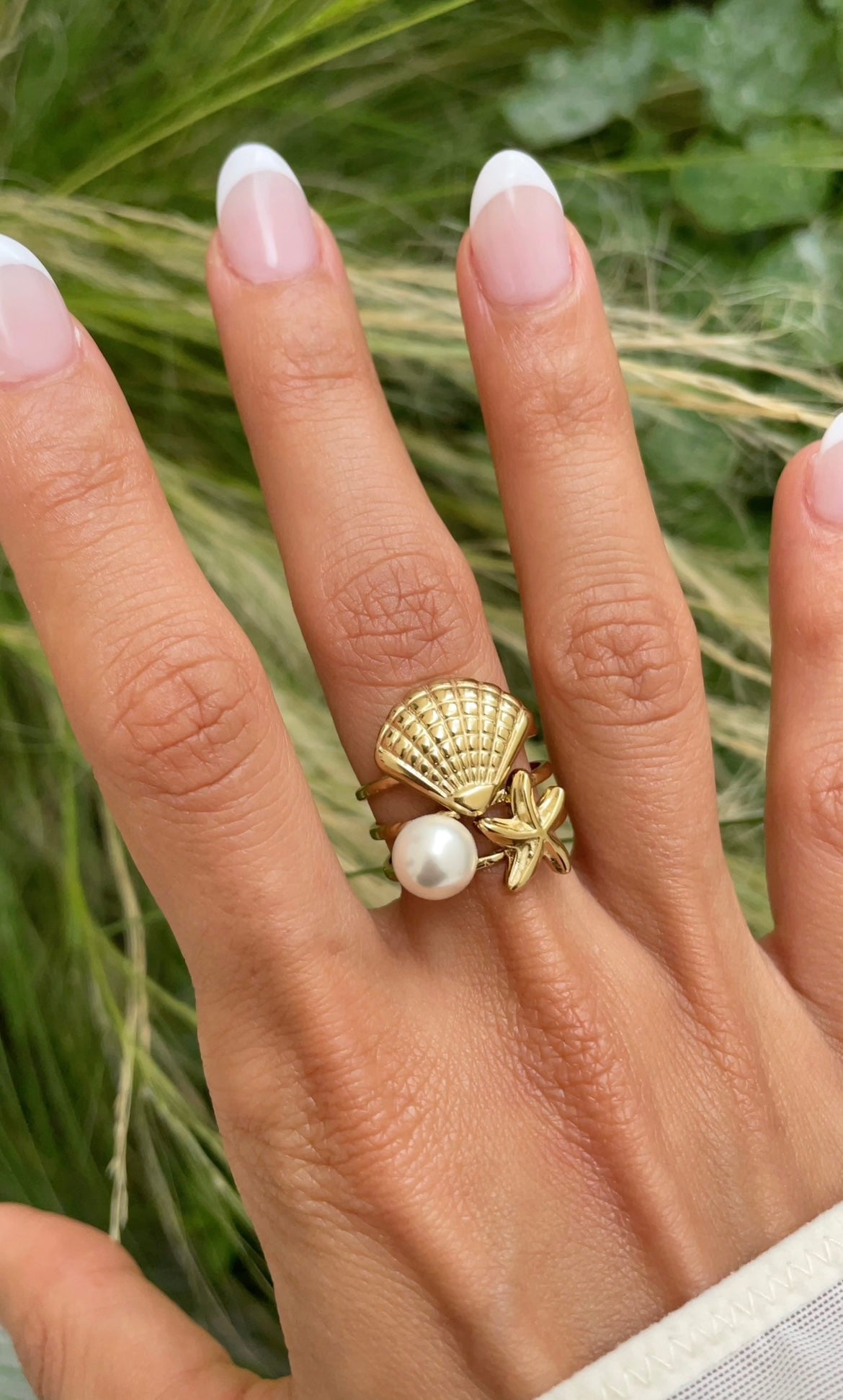 Seashell ring