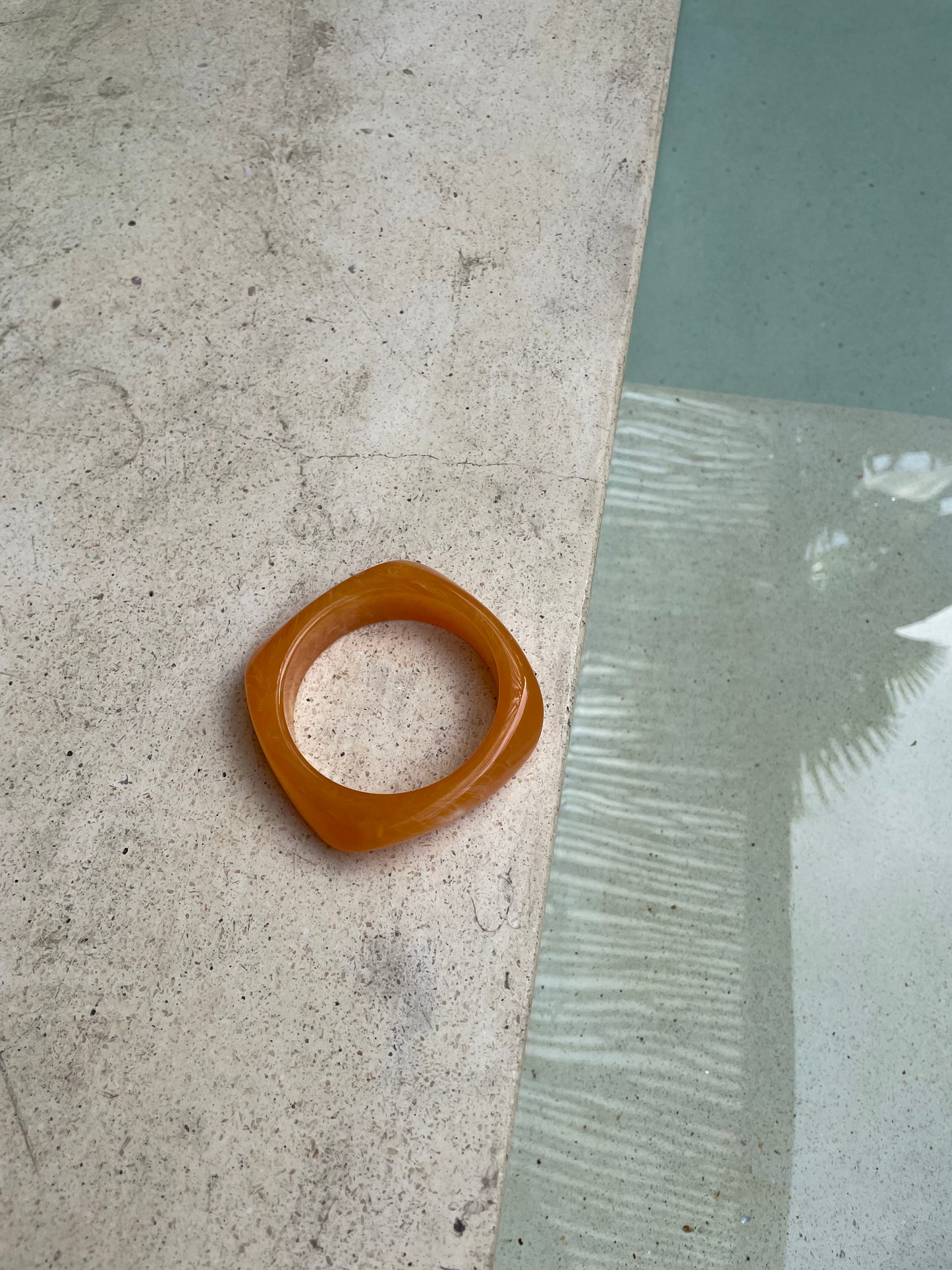 Resine bangle