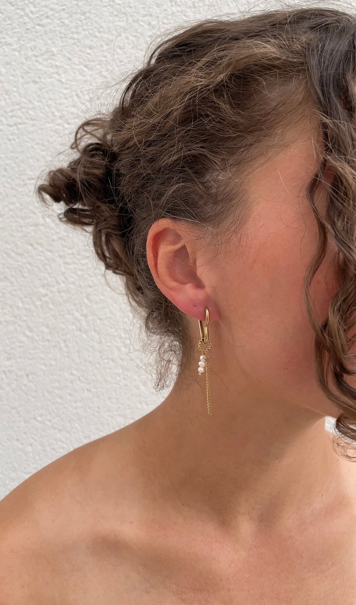 Asymetric heart earrings