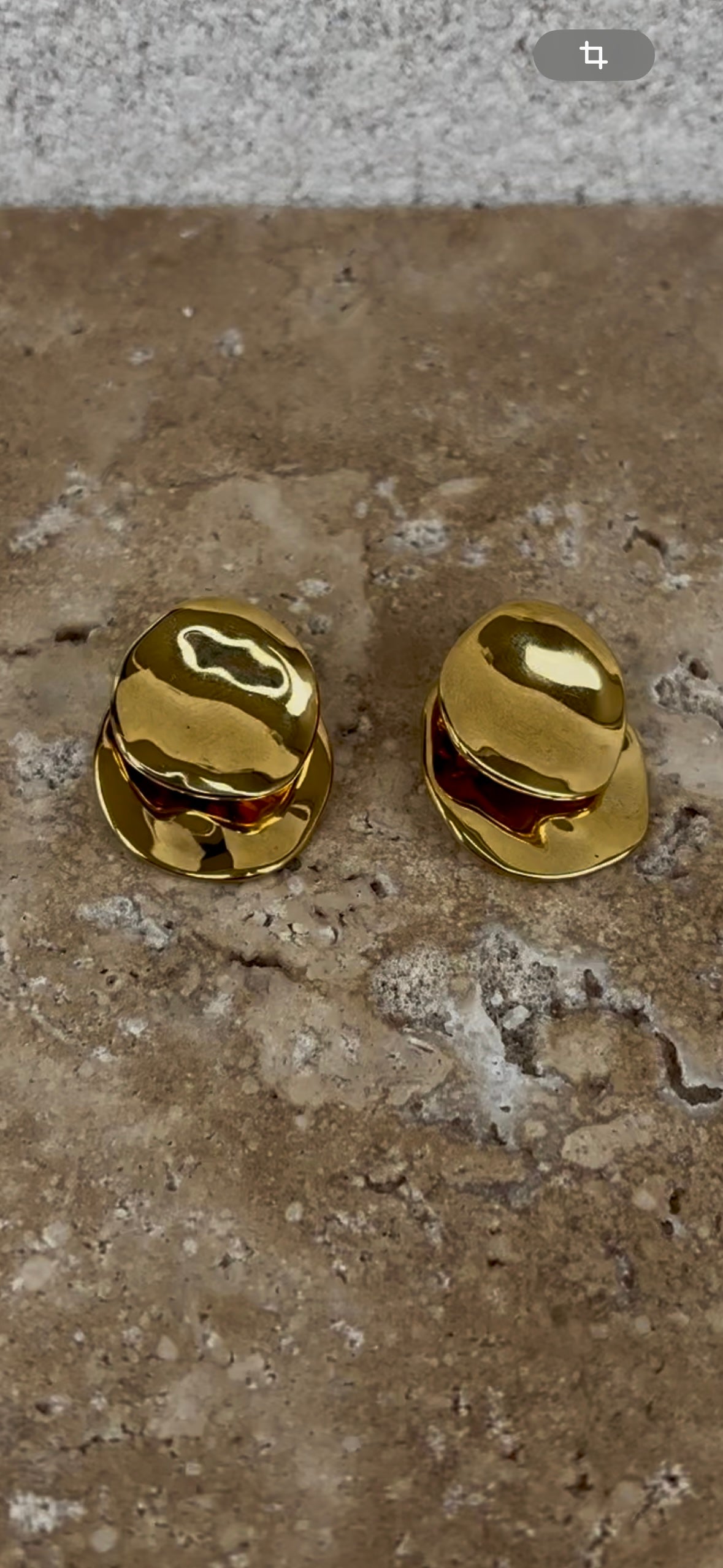 Two pieces earrings