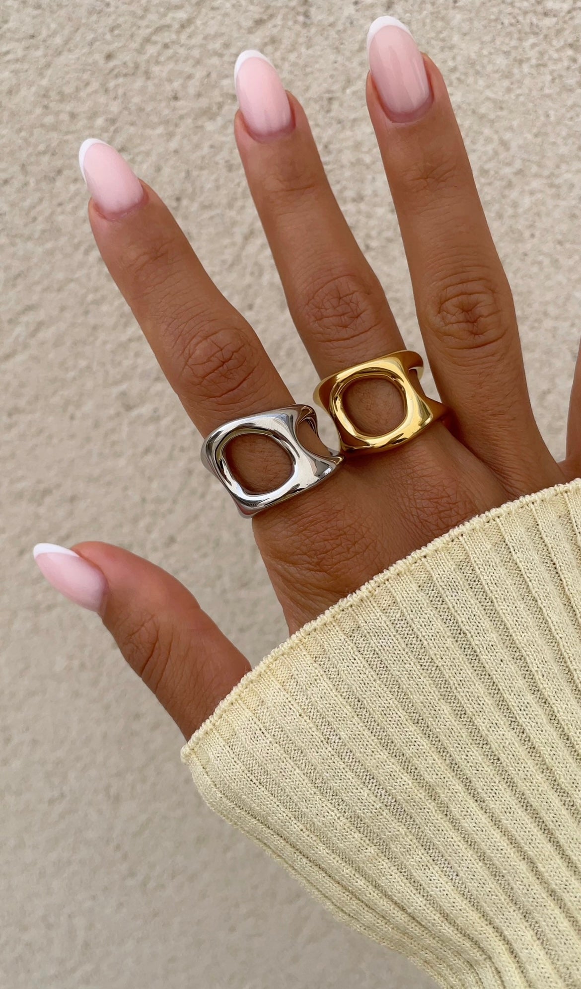 Grunge ring