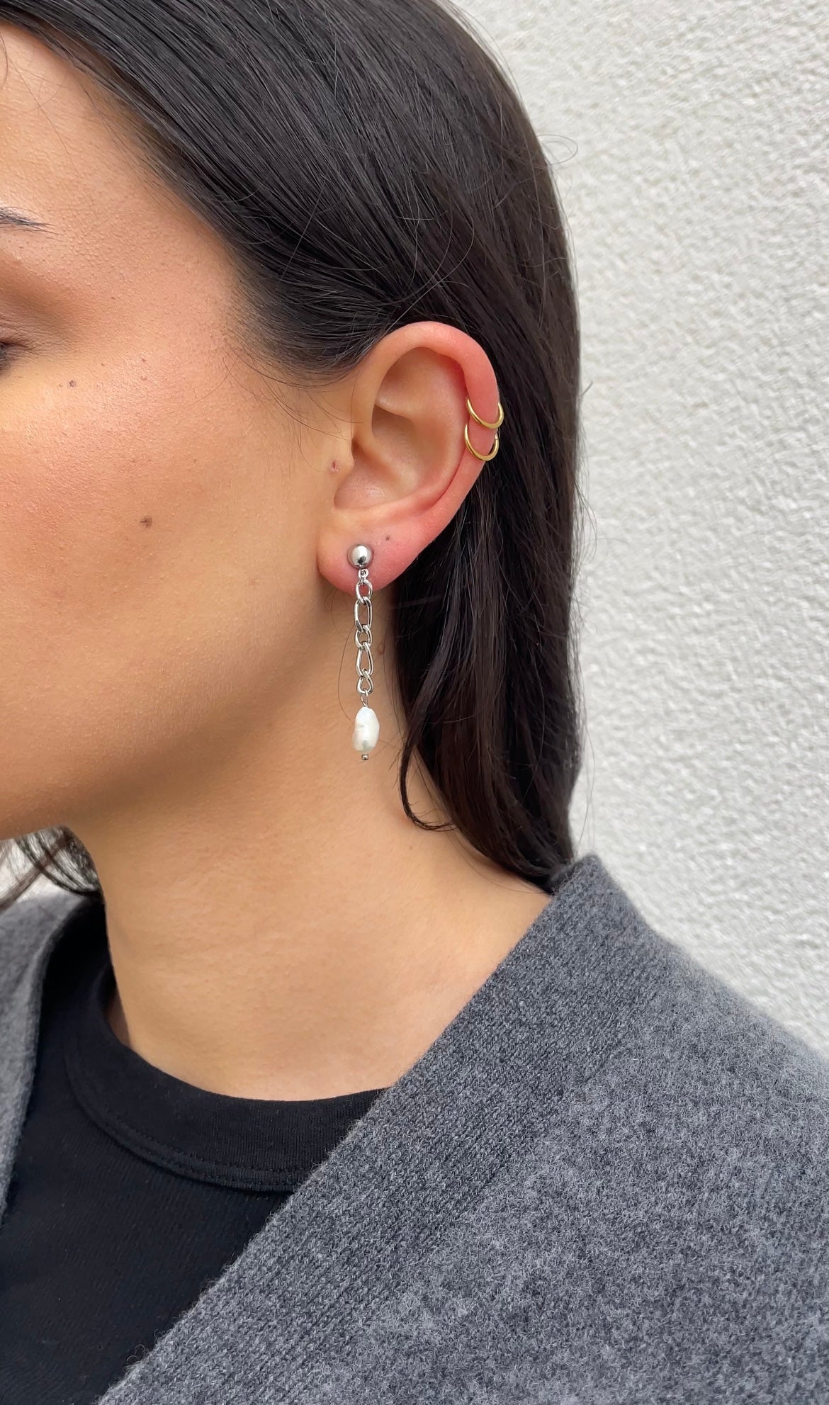 Dangling Pearl earrings