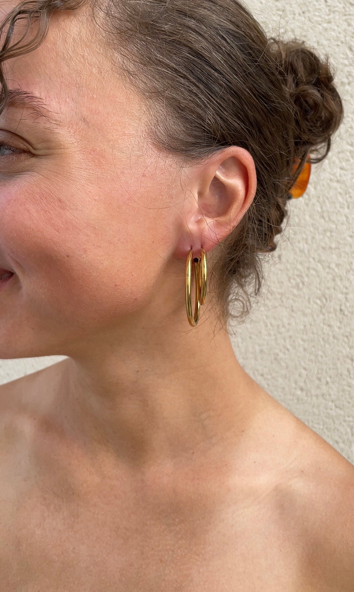 Duo thin Hailey hoops