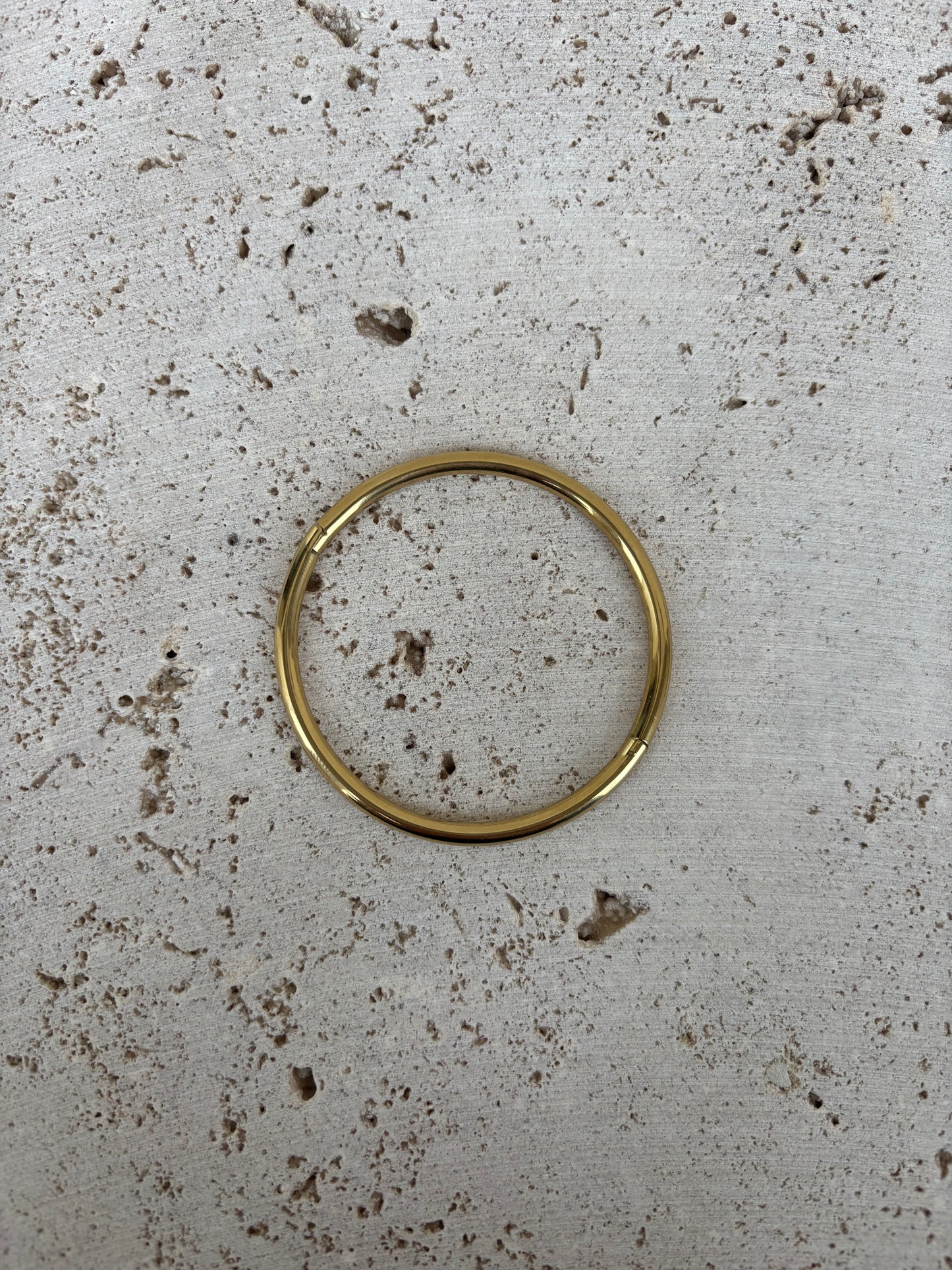 Classic bangle