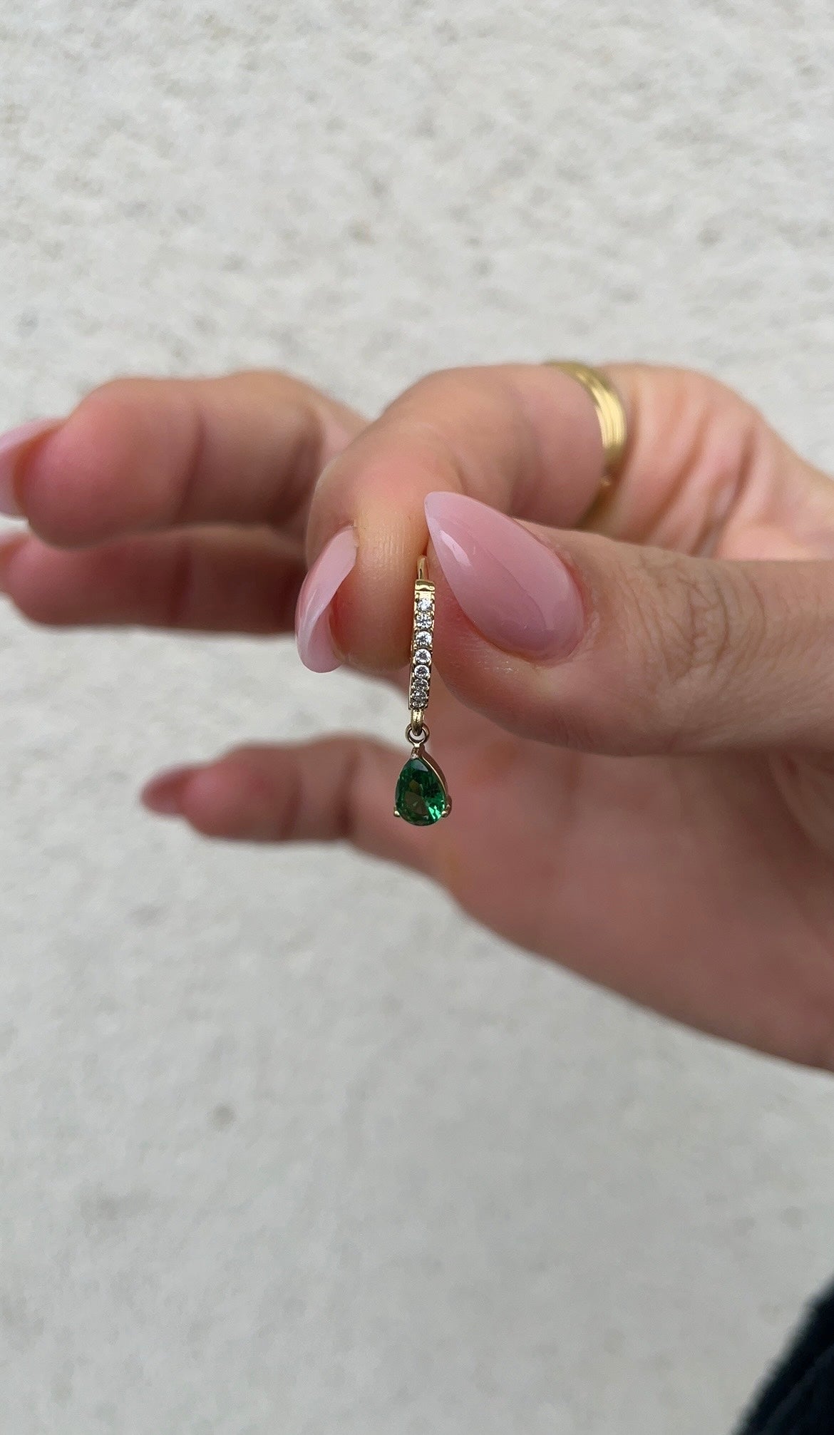 Mono drop earrings