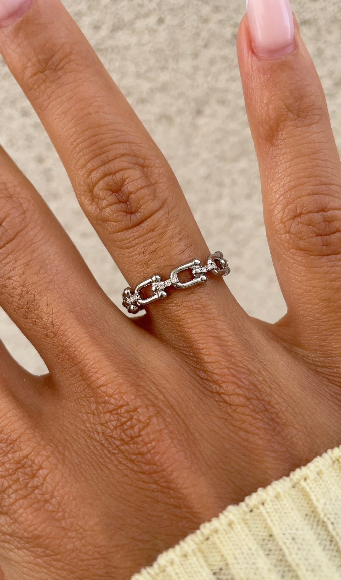 Thin chain ring