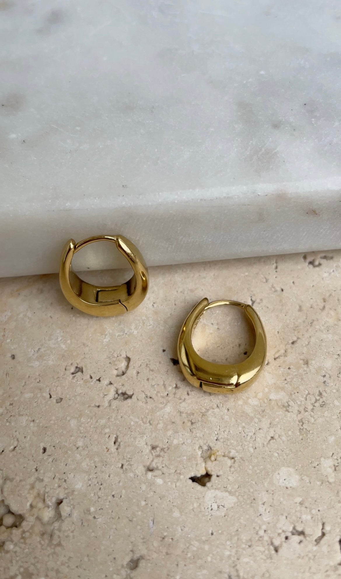 Mini parisian earrings