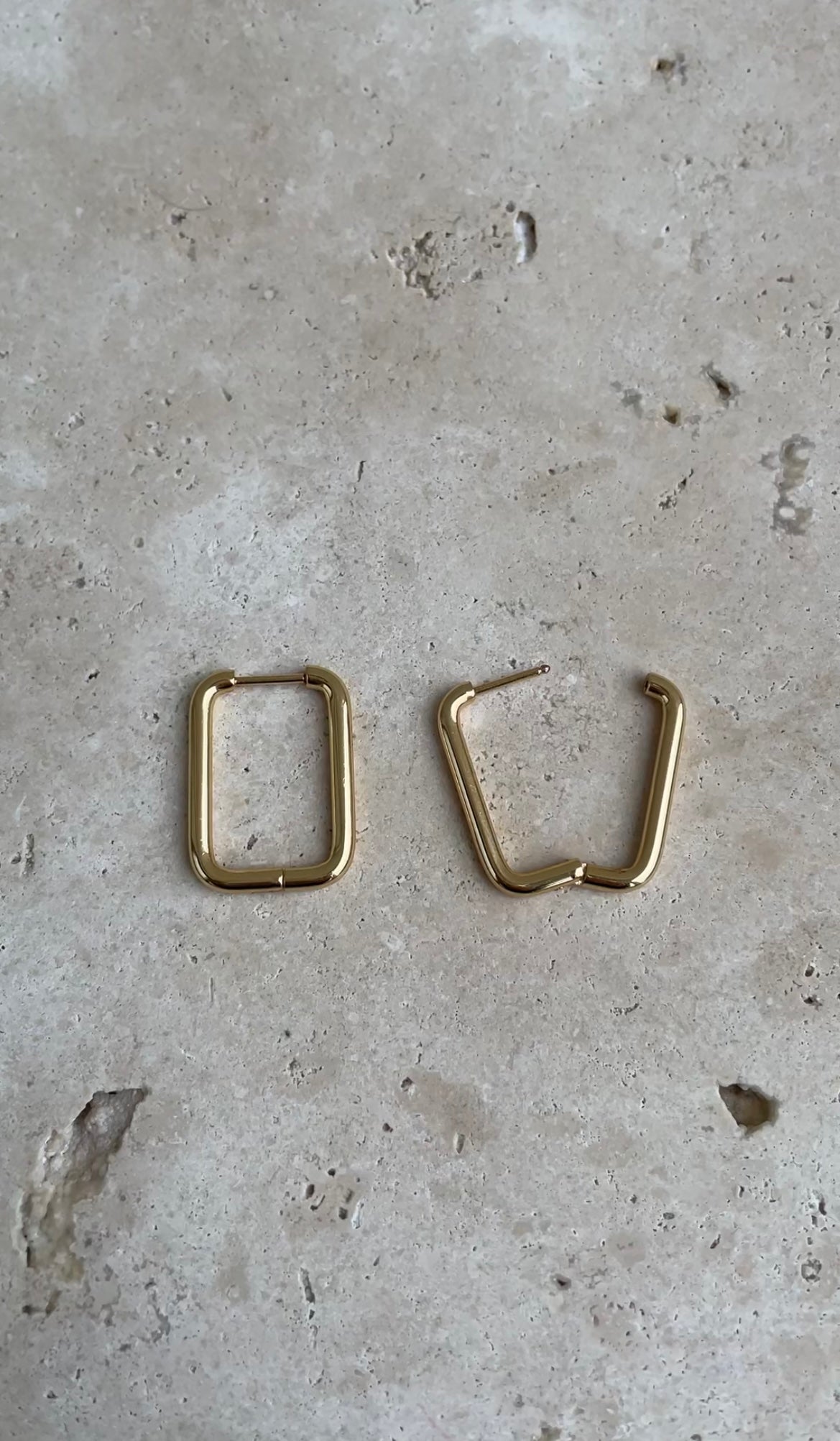 Thin rectangular earrings
