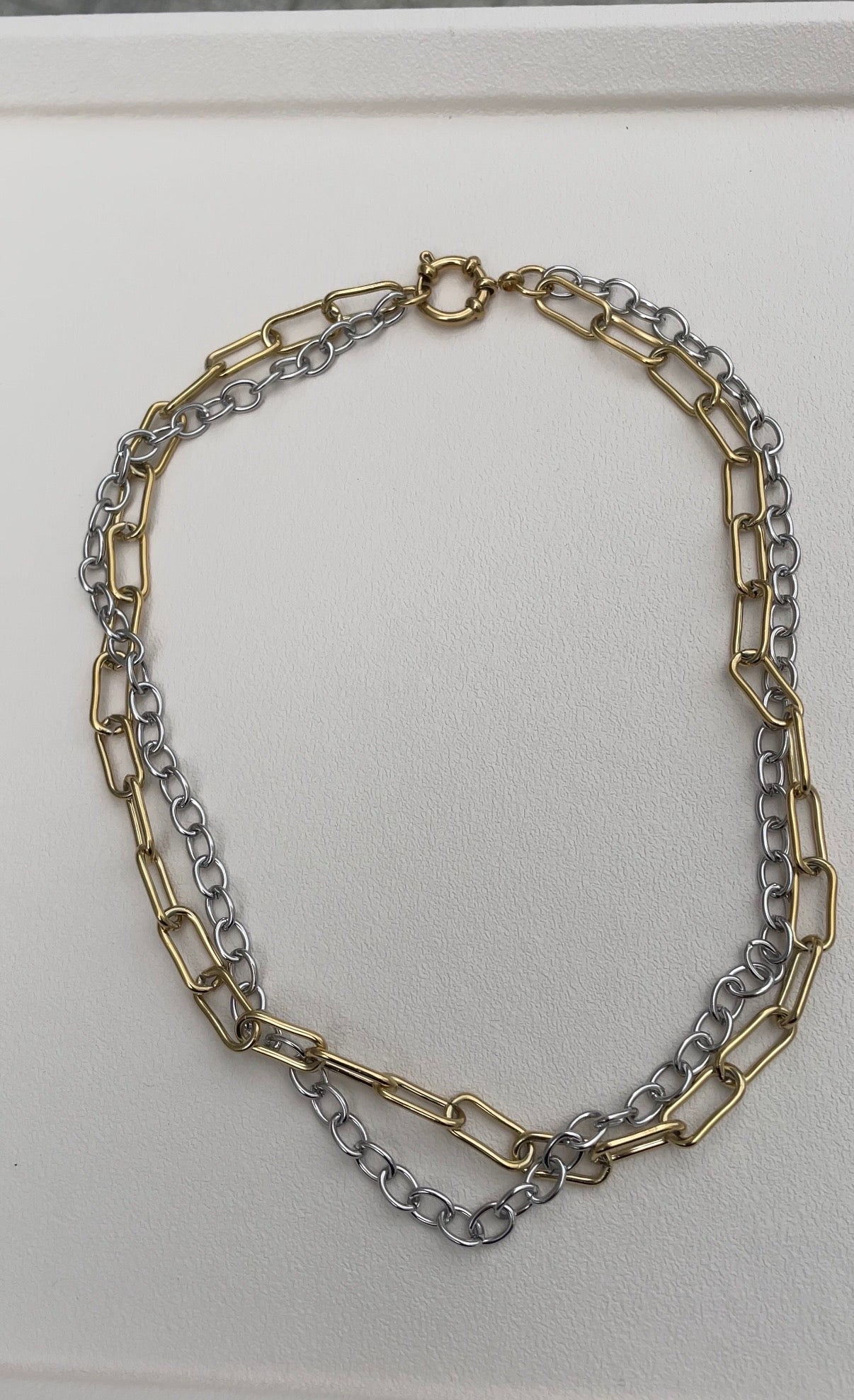 Double chain necklace