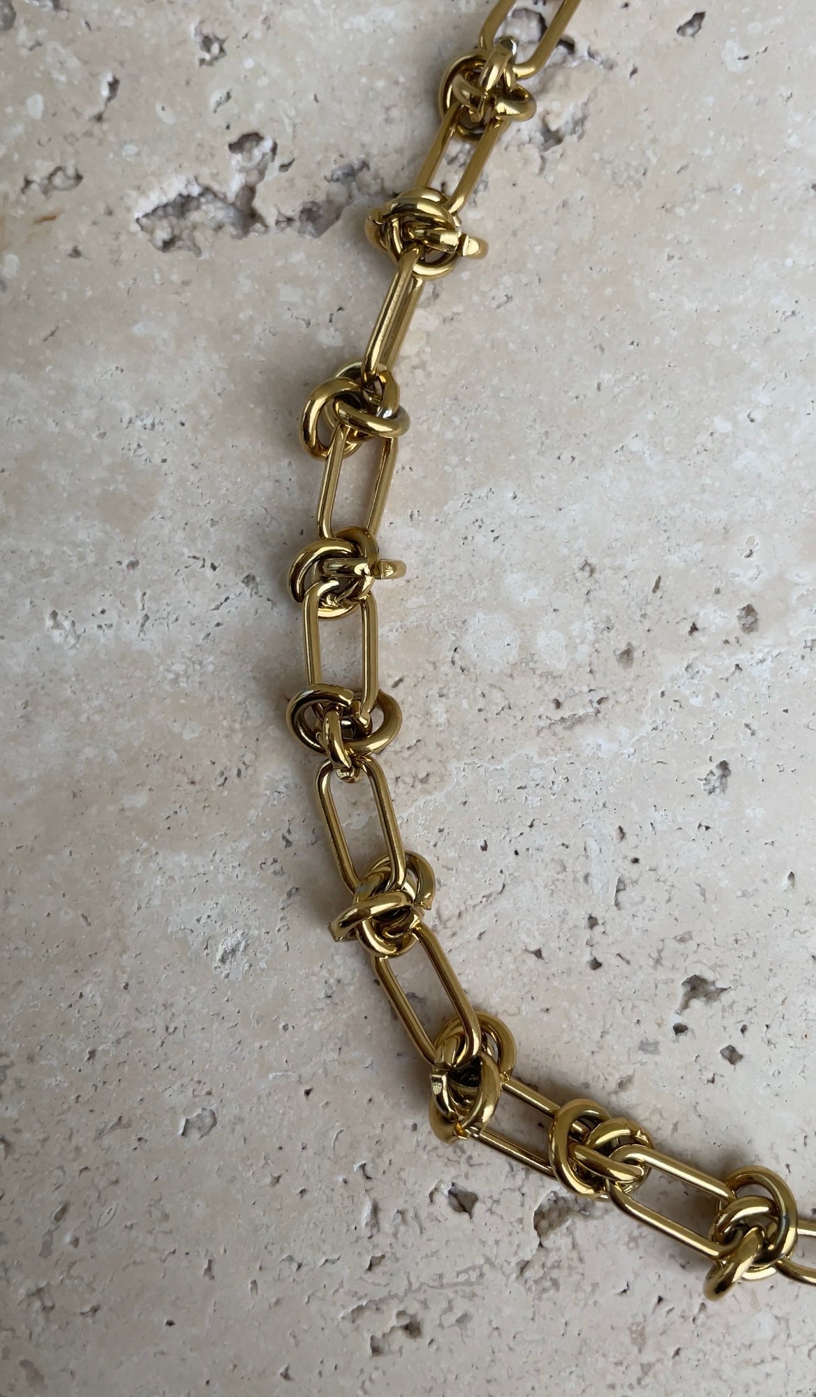 Knot necklace