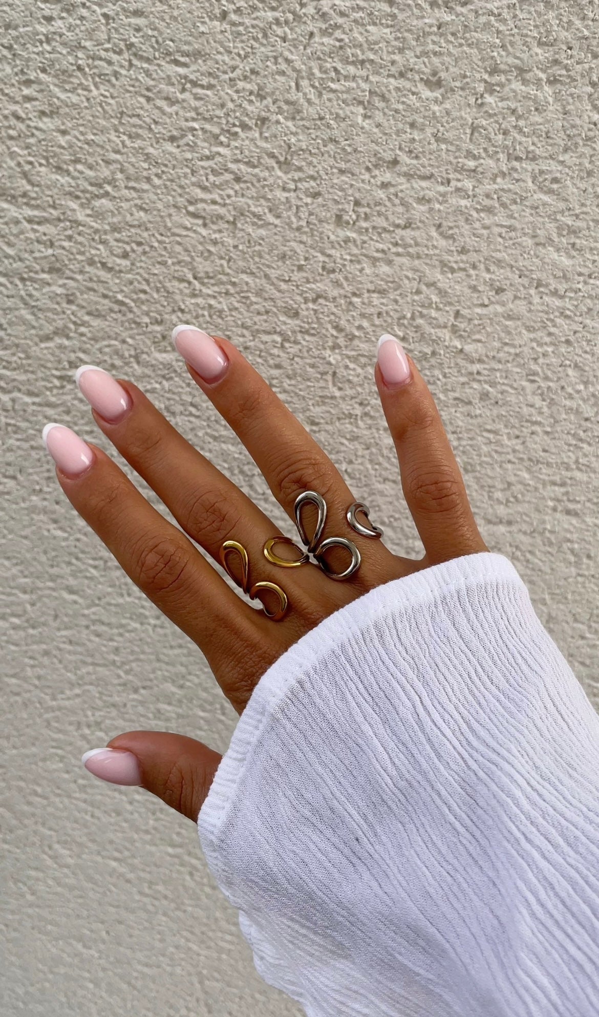 Triple petals ring