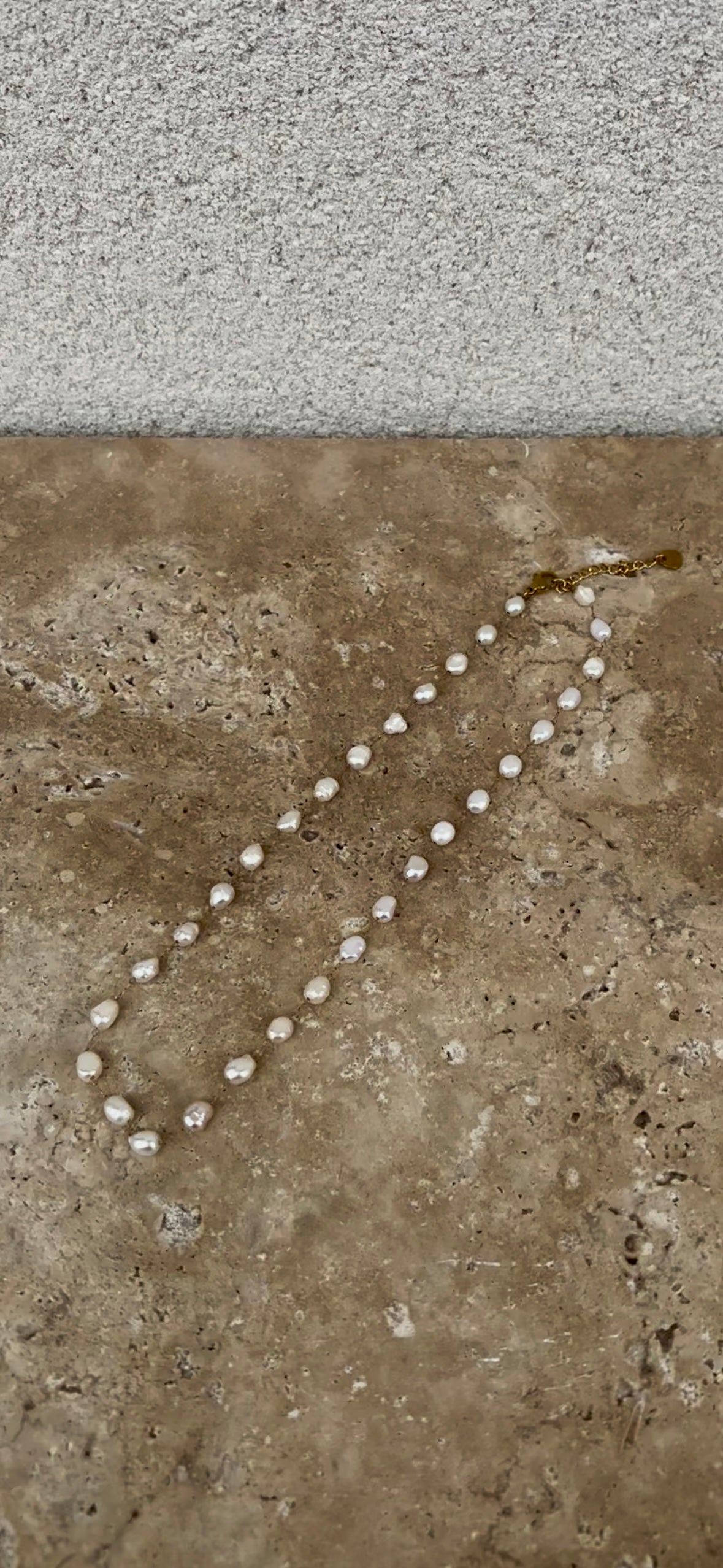 Dainty Pearl necklace