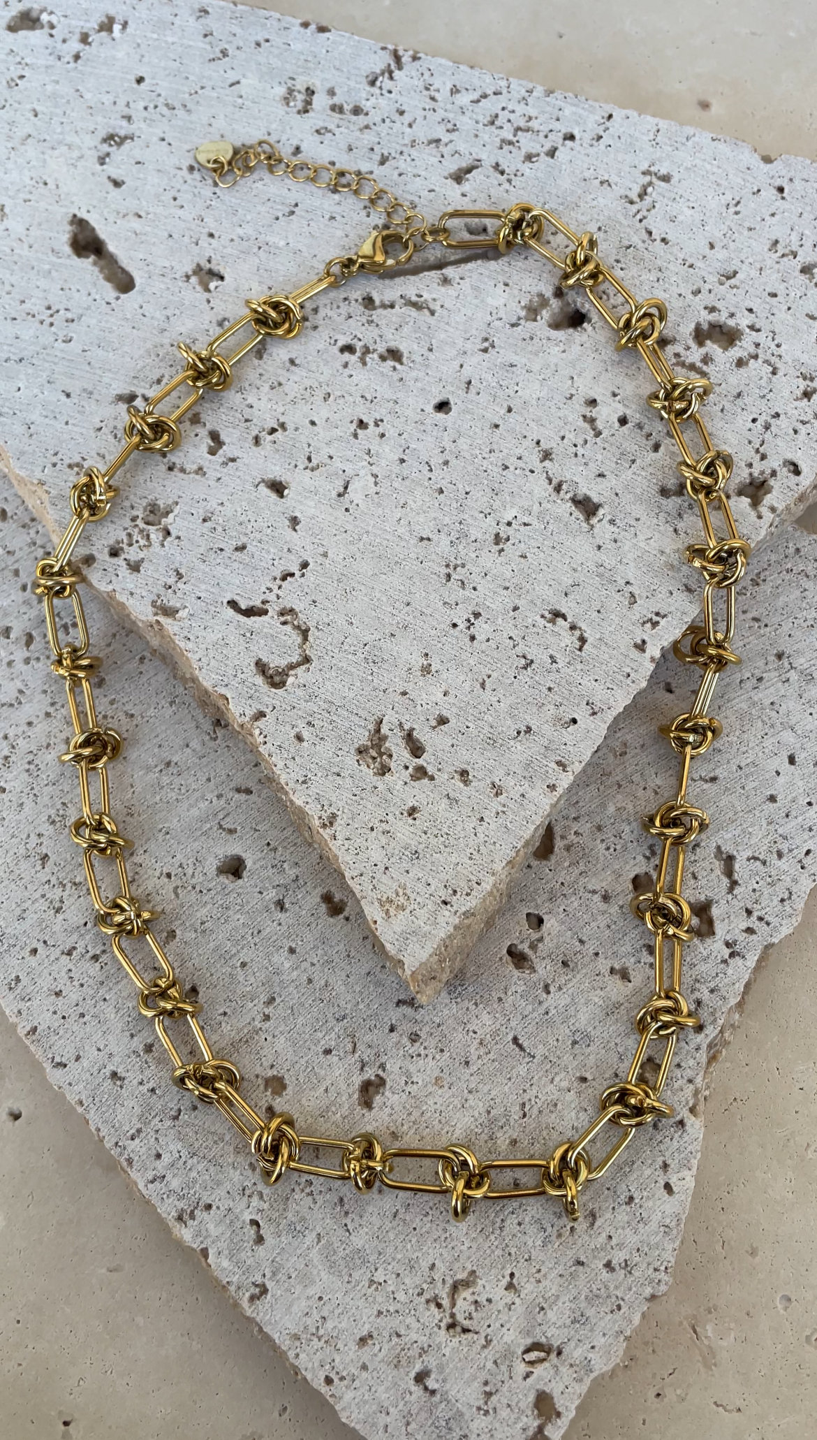 Knot necklace